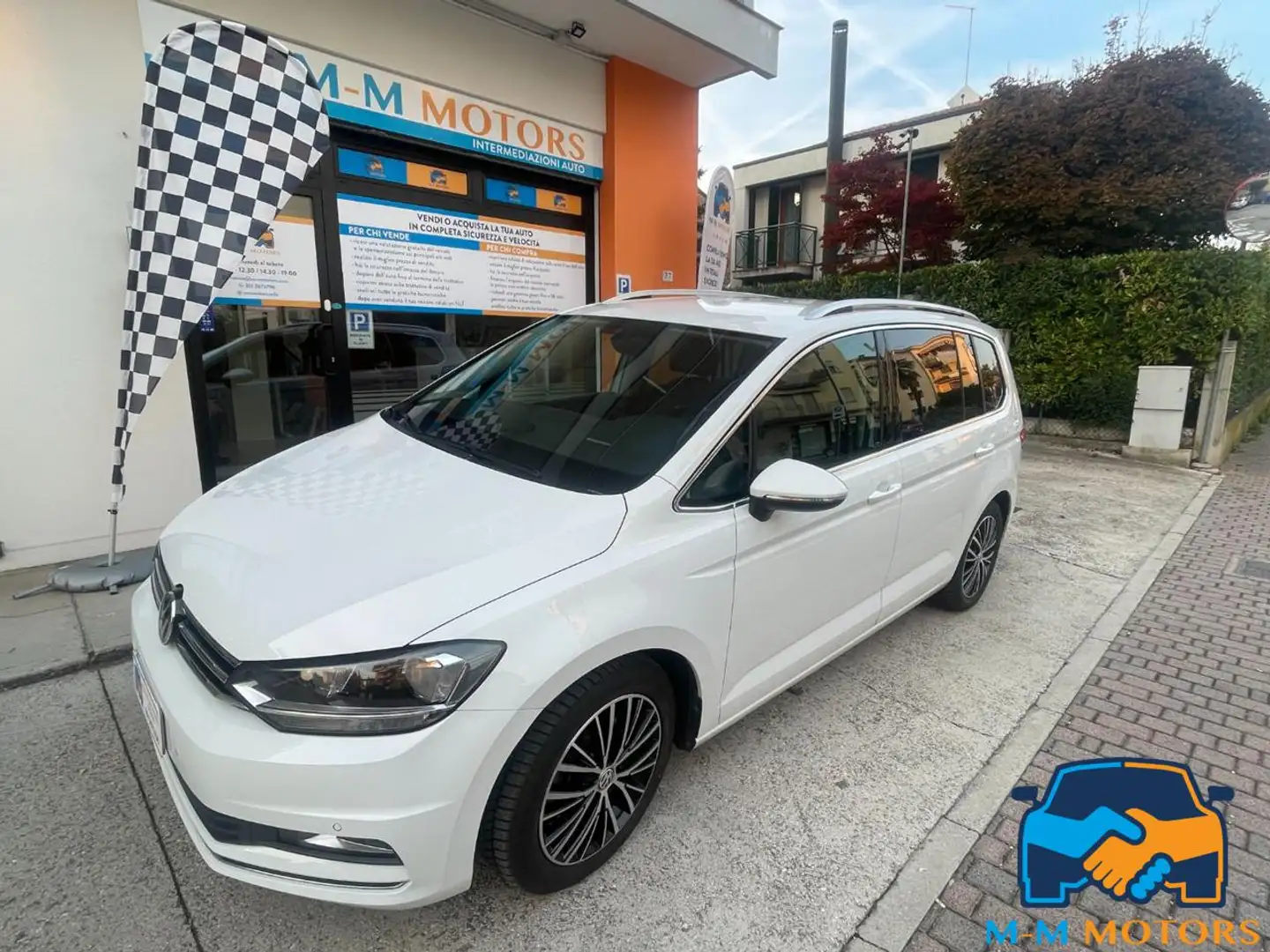 Volkswagen Touran 2.0 TDI 150 CV 7 posti Bianco - 1