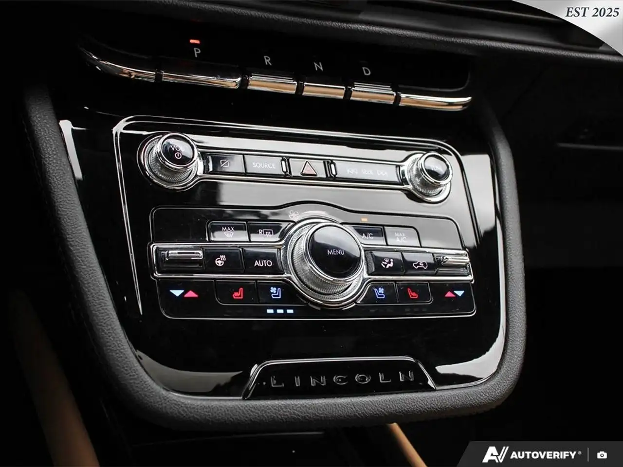 Lincoln Corsair снимка Lincoln Corsair