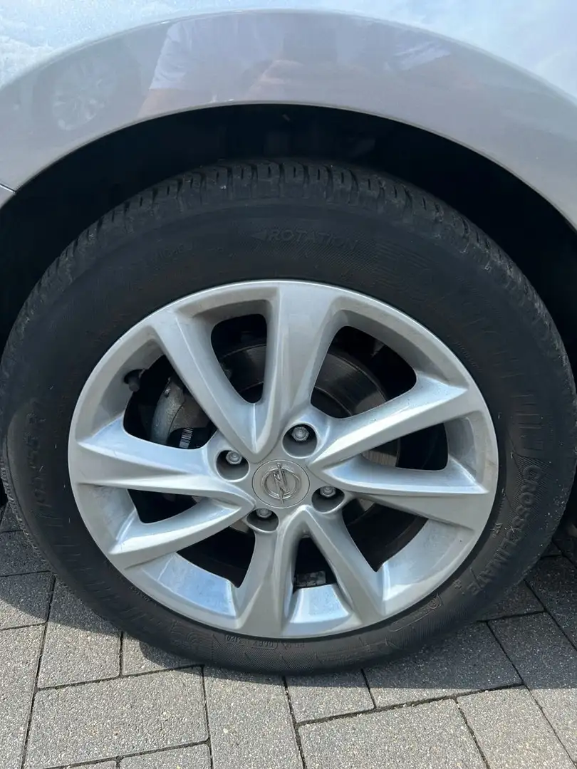 Opel Corsa F Edition nur 17000KM Grau - 2