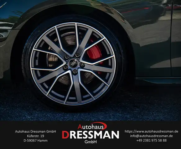 Audi A4 view 8