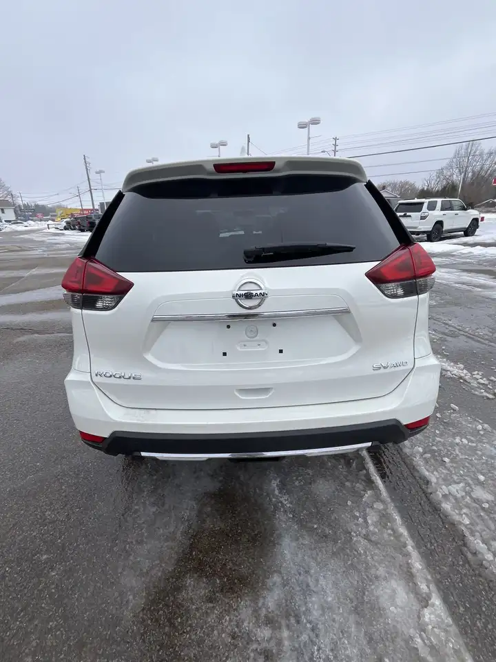 Nissan Rogue снимка Nissan Rogue