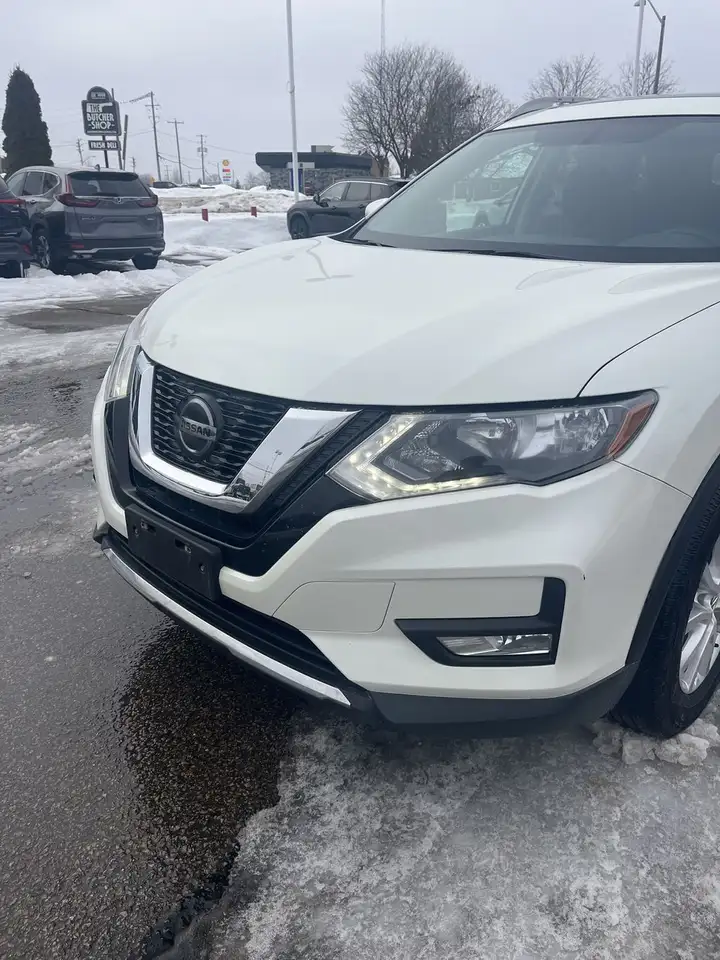Nissan Rogue снимка Nissan Rogue