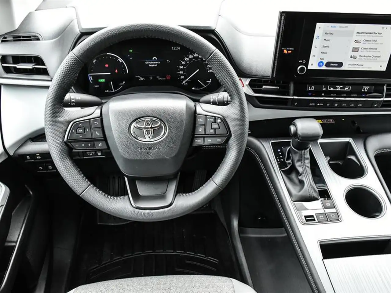 Toyota Sienna снимка Toyota Sienna