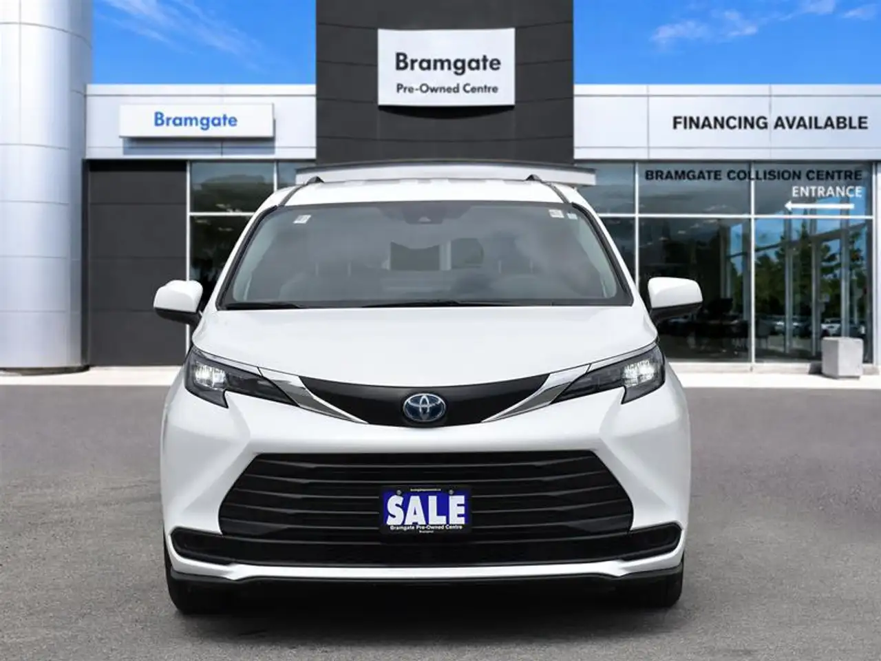 Toyota Sienna снимка Toyota Sienna