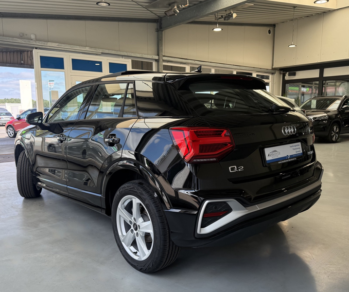 Audi Q2 S-Line Sport 35 Autom., *Matrix *Pano *Kamera *ACC — photo 4