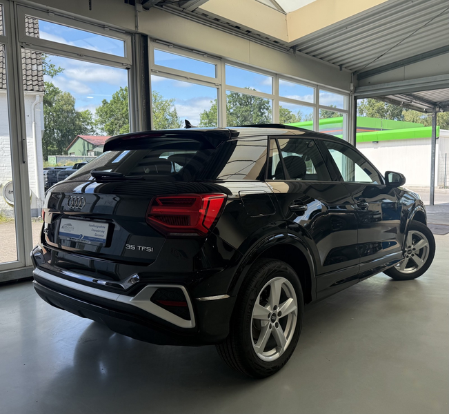Audi Q2 S-Line Sport 35 Autom., *Matrix *Pano *Kamera *ACC — photo 5