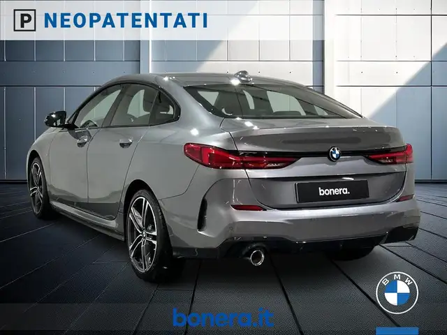 BMW 2 Series view 8