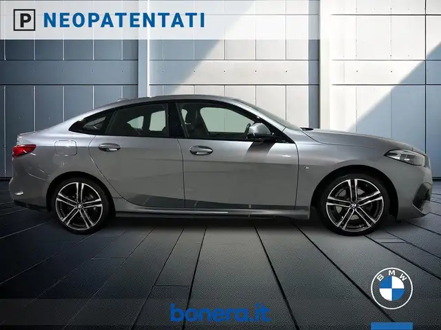 BMW 2 Series view 5