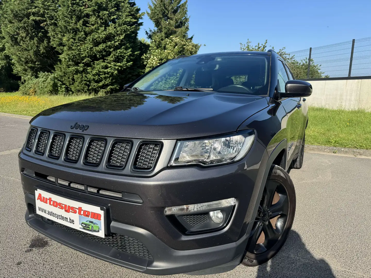 Jeep Compass 1.6 MJD 4x2 Downtown Night Eagle*EU6d*Garantie* Grau - 1