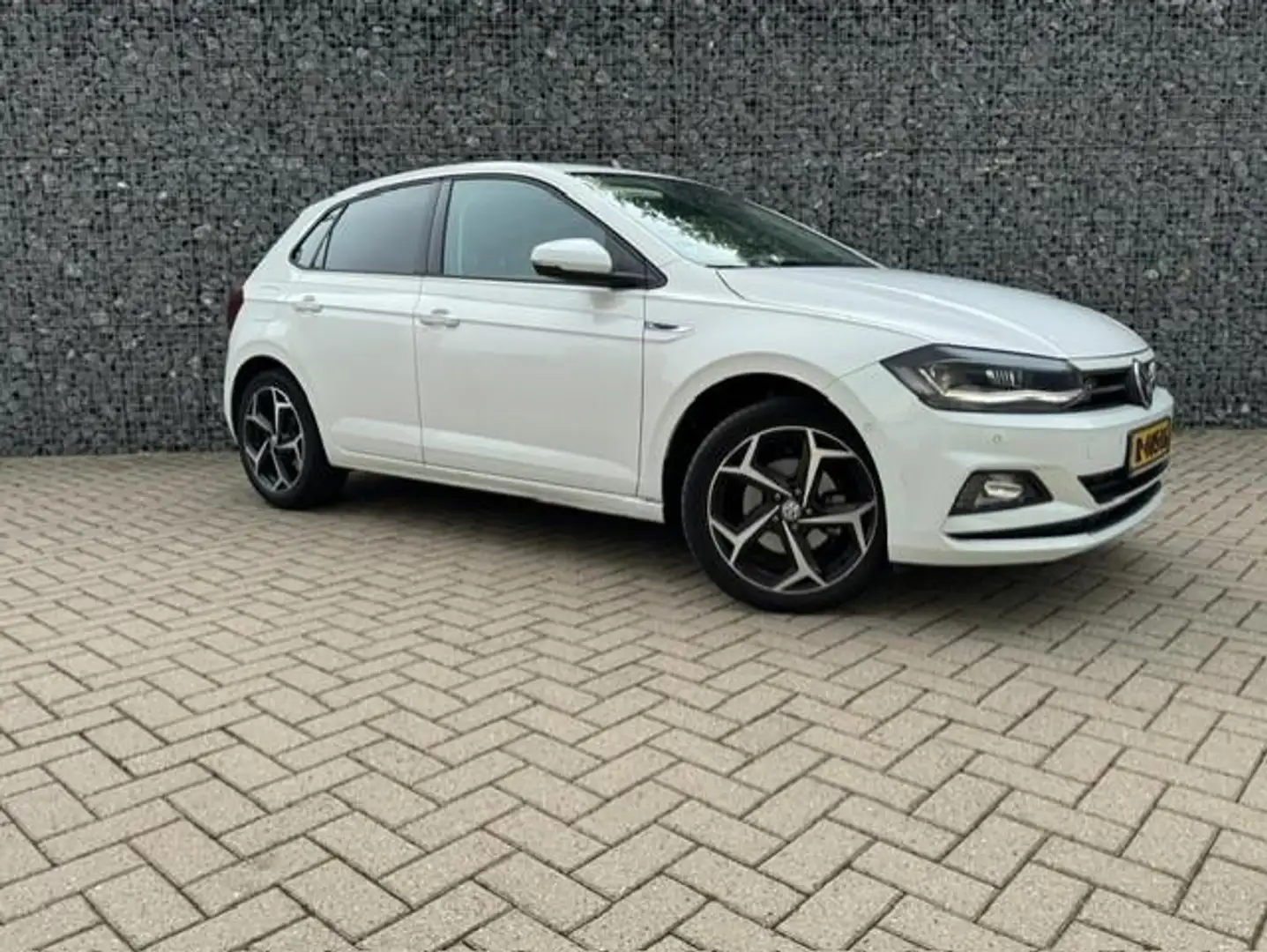 Volkswagen Polo 1.5 TSI Highline Business R Wit - 1