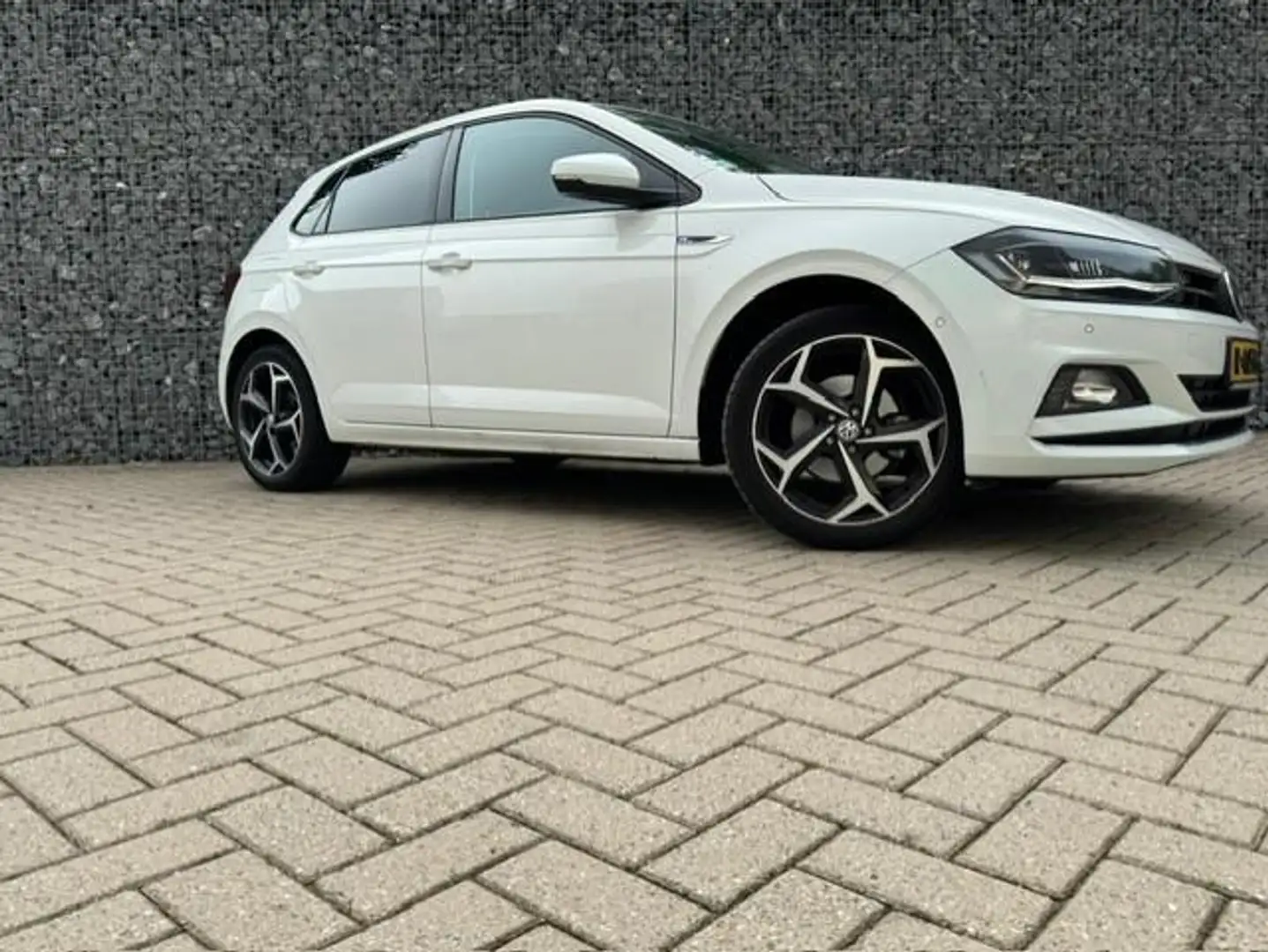 Volkswagen Polo 1.5 TSI Highline Business R Wit - 2