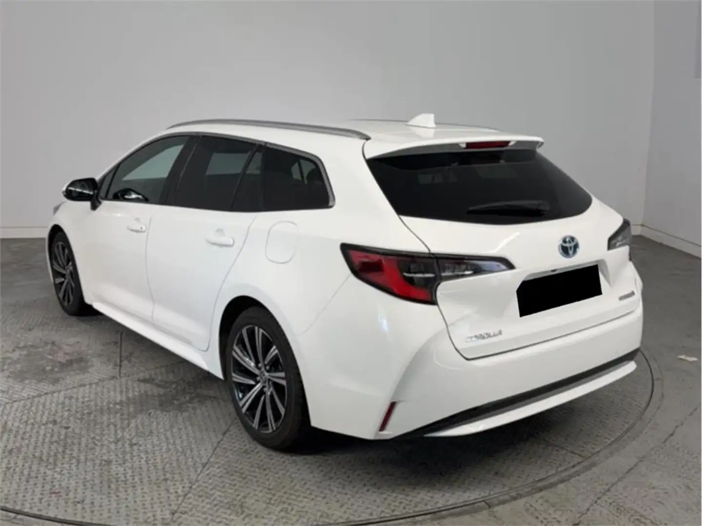 Toyota Corolla Touring Sports 125H Style - 2