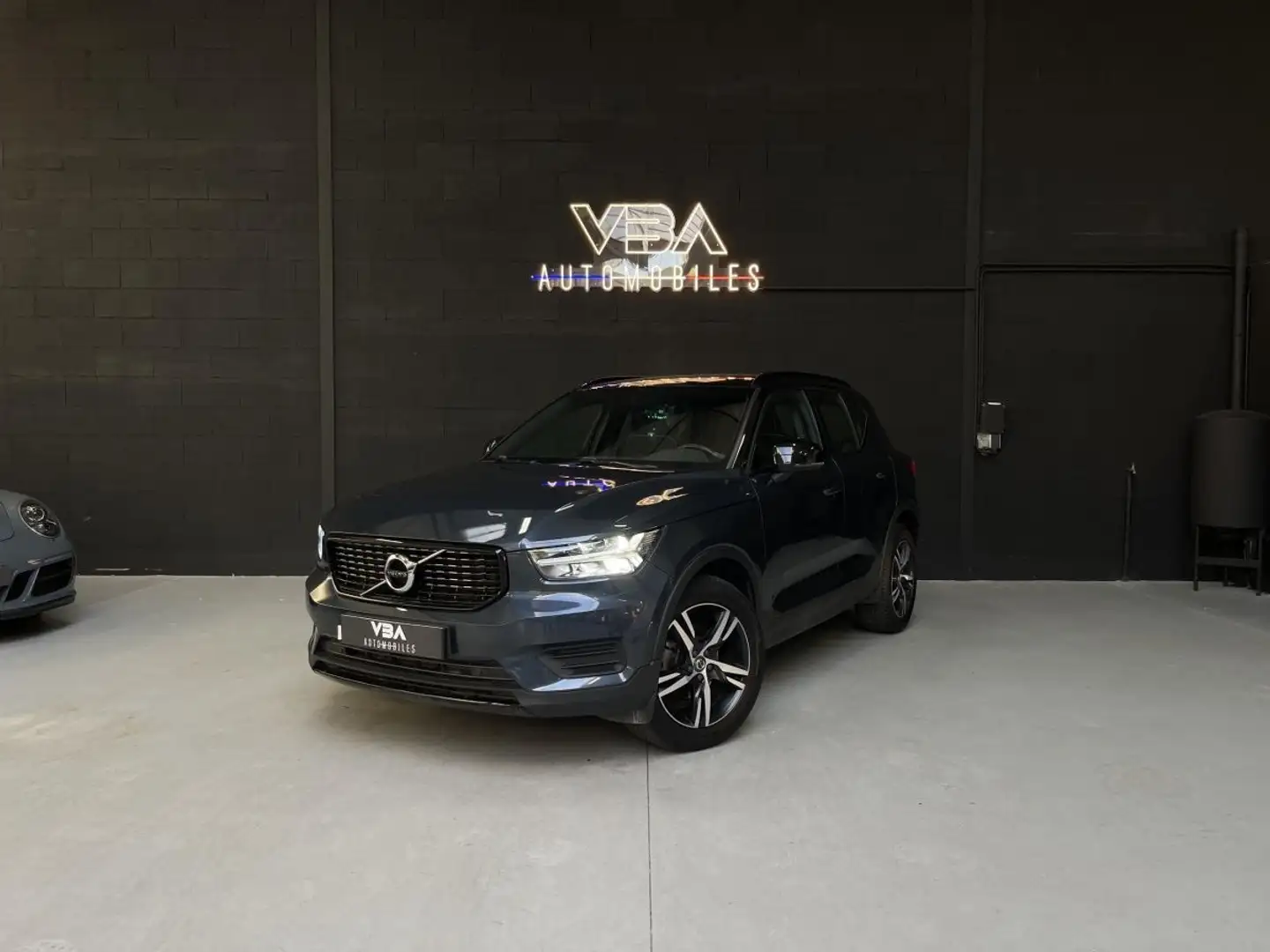 Volvo XC40 T3 163 Geartronic 8 R-Design Bleu - 1