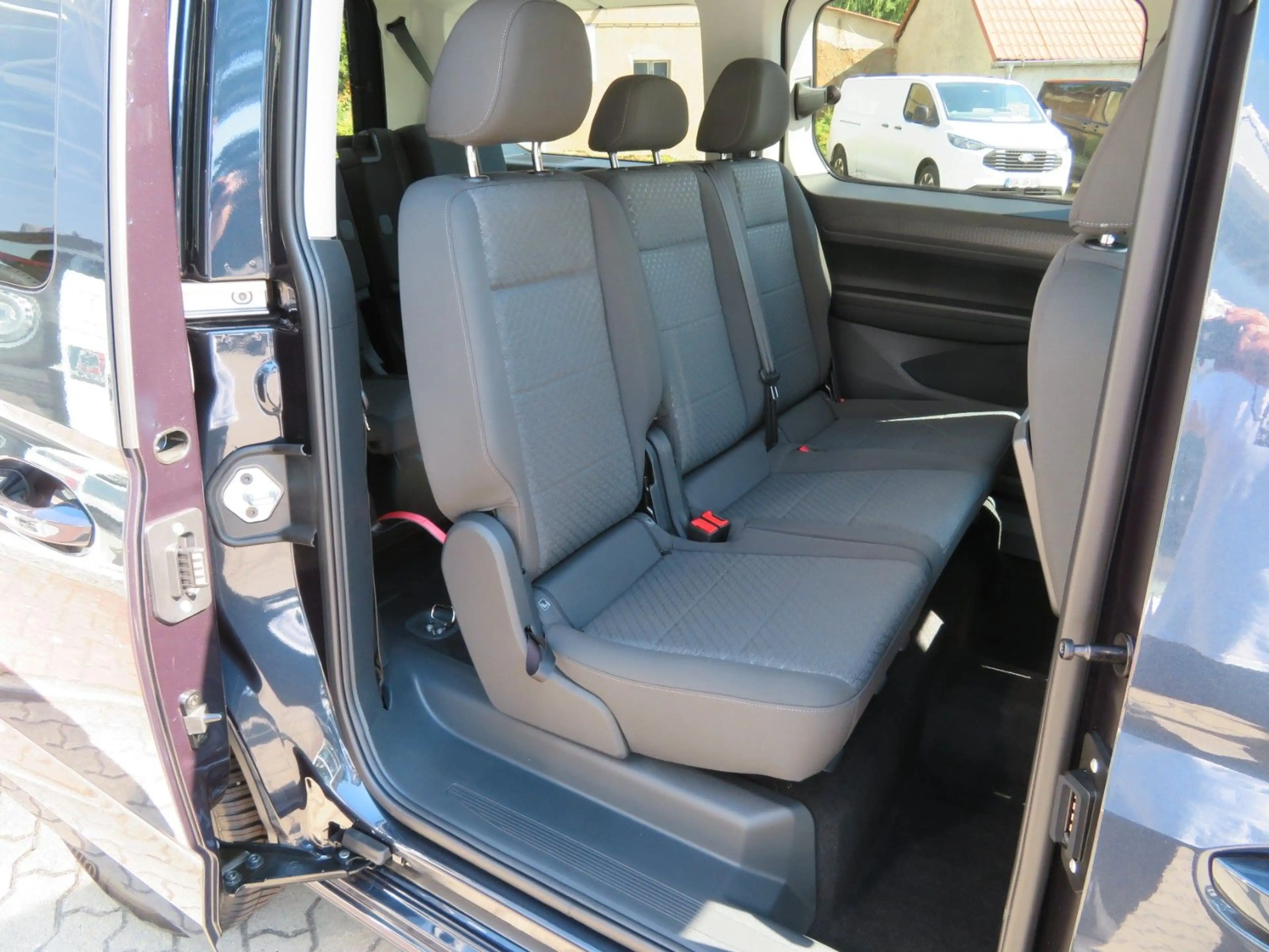 Ford Grand Tourneo Ford Grand Tourneo Connect Titanium 1.5 EcoBoost — photo 11