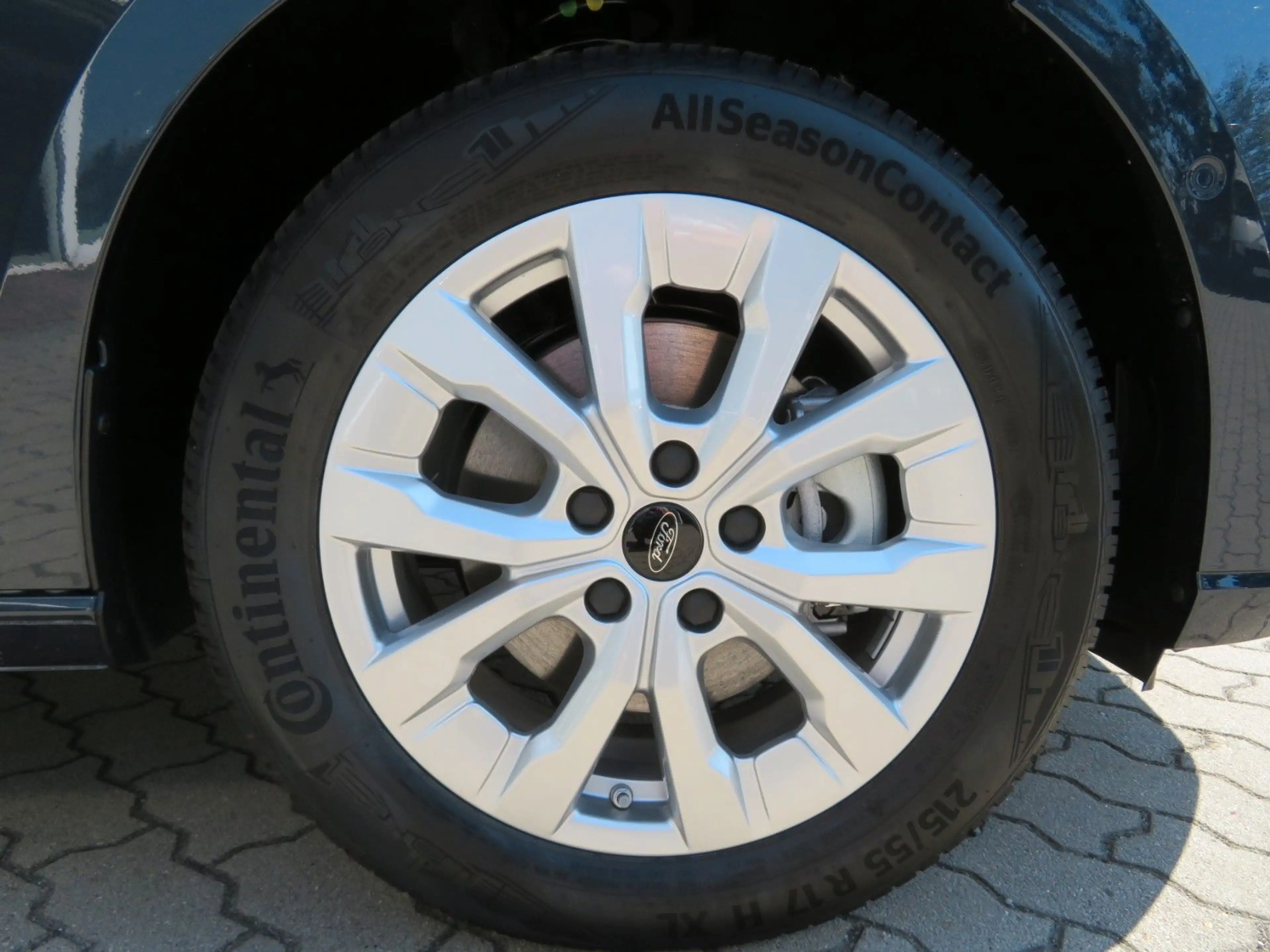 Ford Grand Tourneo Ford Grand Tourneo Connect Titanium 1.5 EcoBoost — photo 15