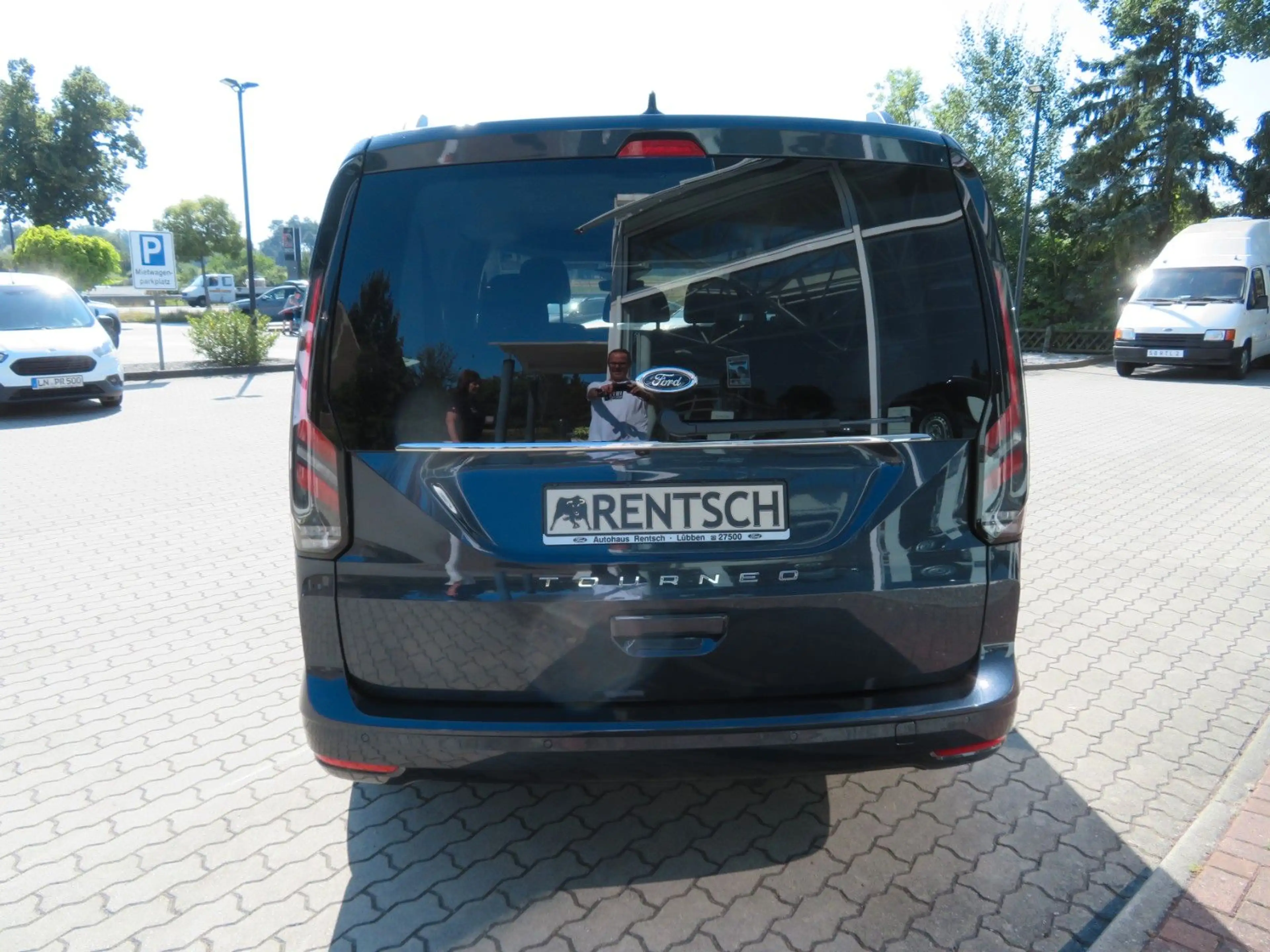 Ford Grand Tourneo Ford Grand Tourneo Connect Titanium 1.5 EcoBoost — photo 6