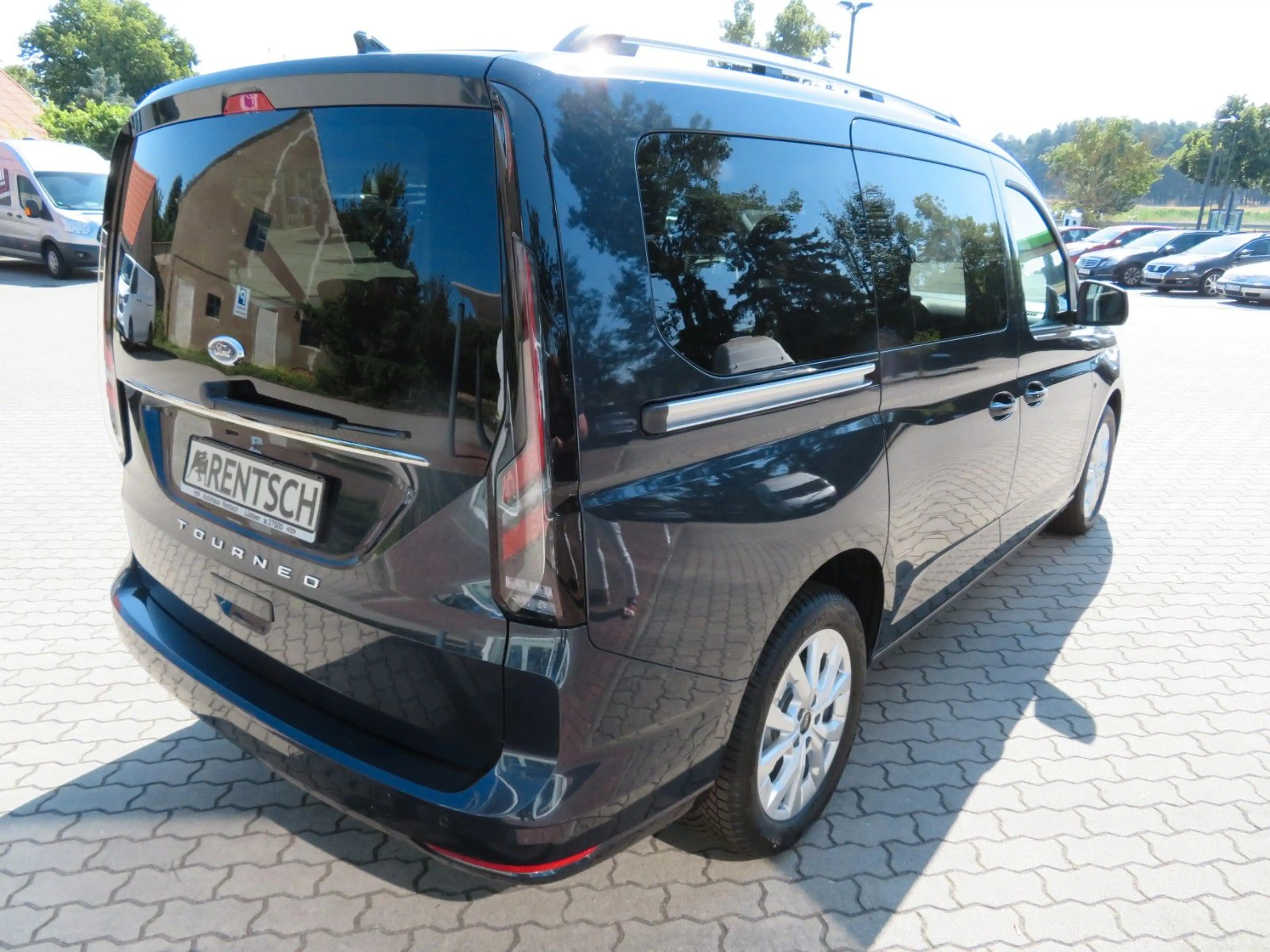 Ford Grand Tourneo Ford Grand Tourneo Connect Titanium 1.5 EcoBoost — photo 9