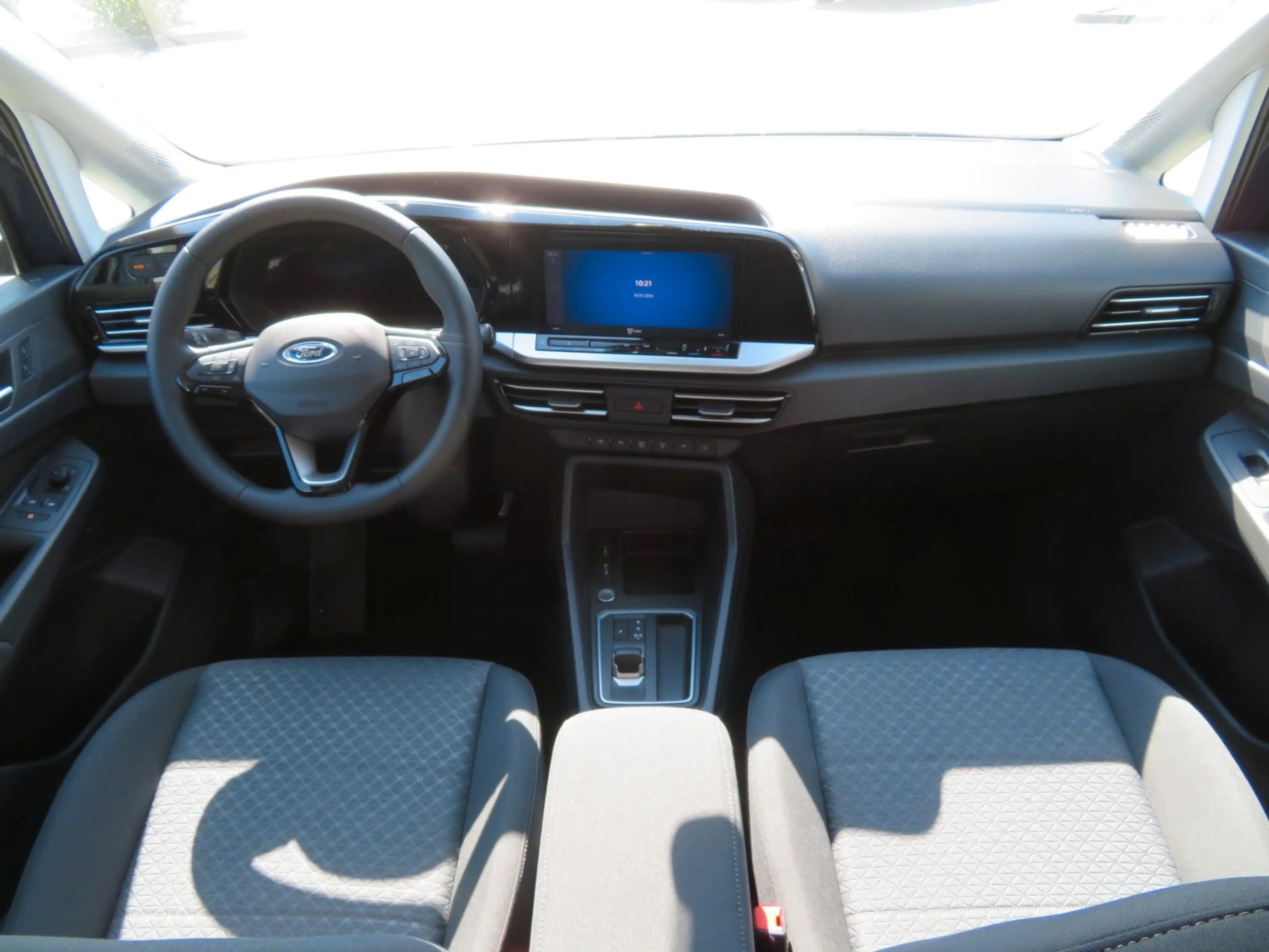Ford Grand Tourneo Ford Grand Tourneo Connect Titanium 1.5 EcoBoost — photo 14