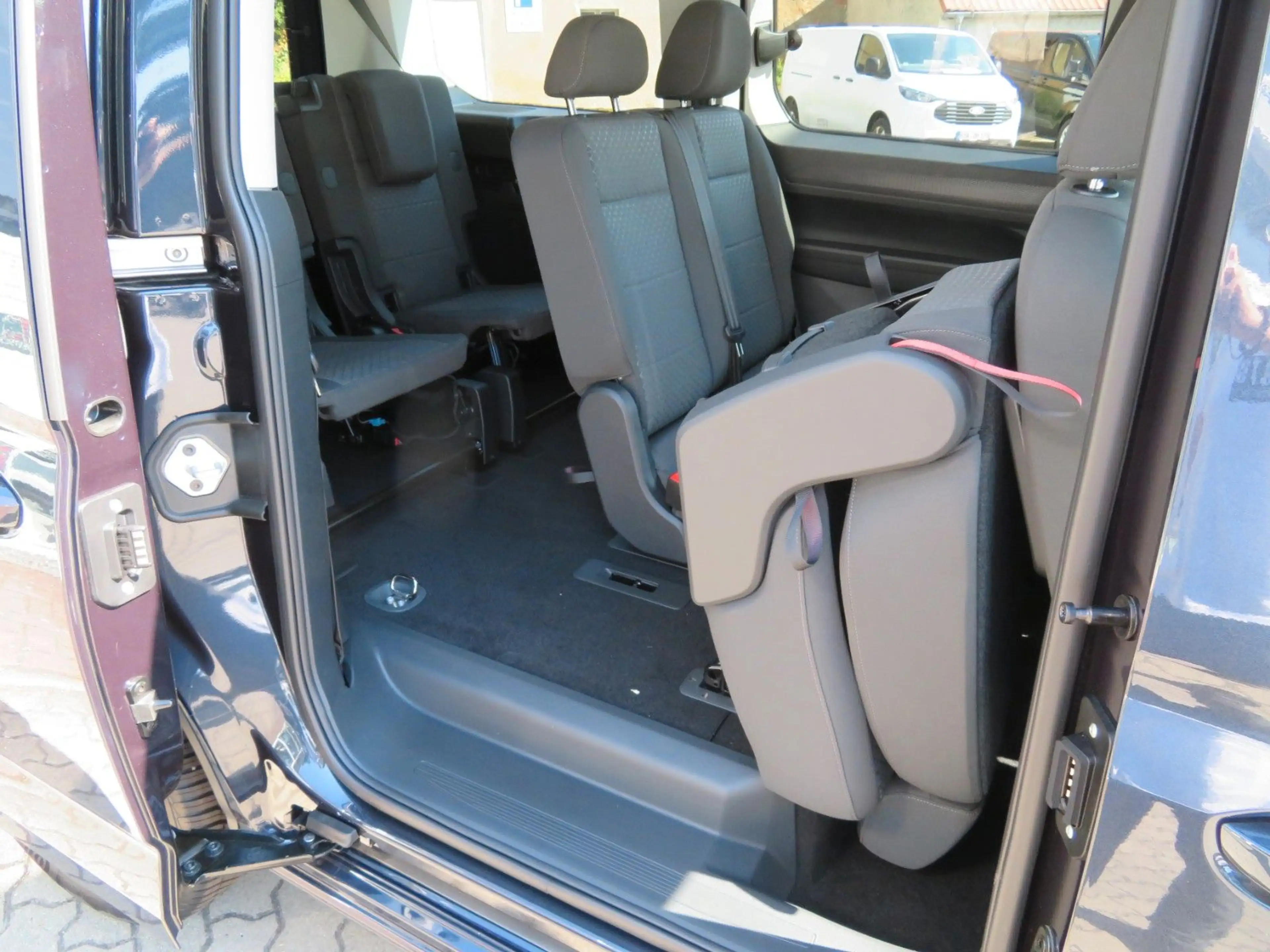 Ford Grand Tourneo Ford Grand Tourneo Connect Titanium 1.5 EcoBoost — photo 12