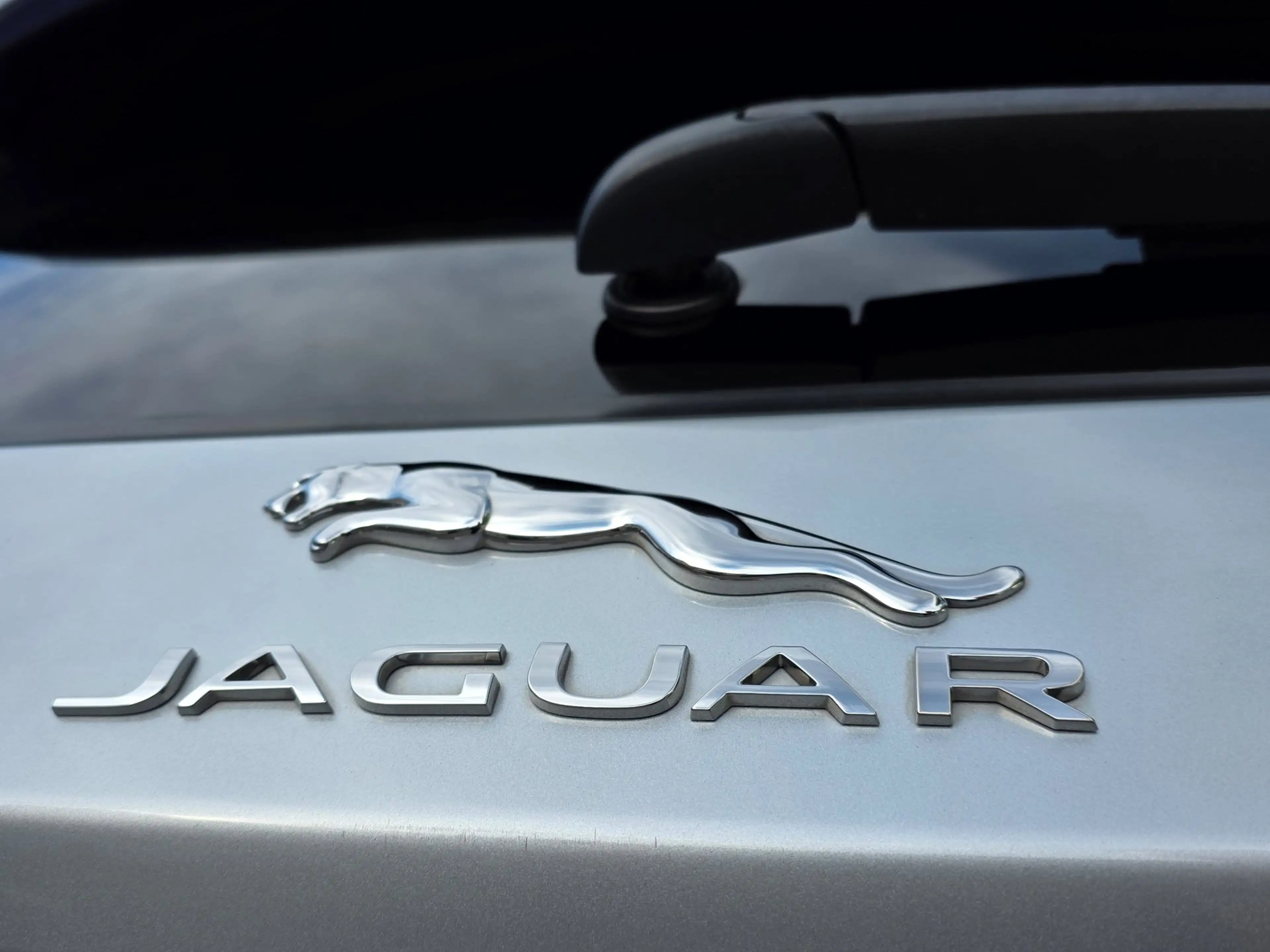 Jaguar E-Pace 2.0 P250 AWD R-Dynamic S Automaat BJ.2018 / Navi / — photo 30