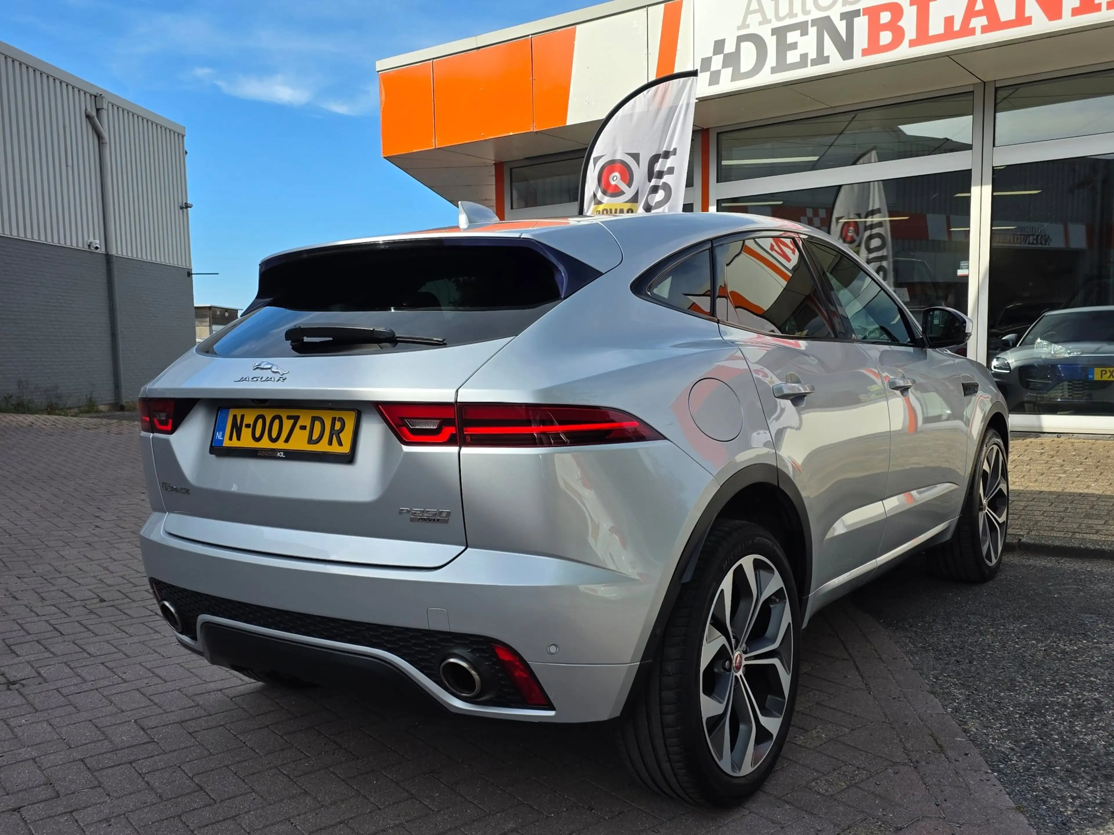 Jaguar E-Pace 2.0 P250 AWD R-Dynamic S Automaat BJ.2018 / Navi / — photo 8