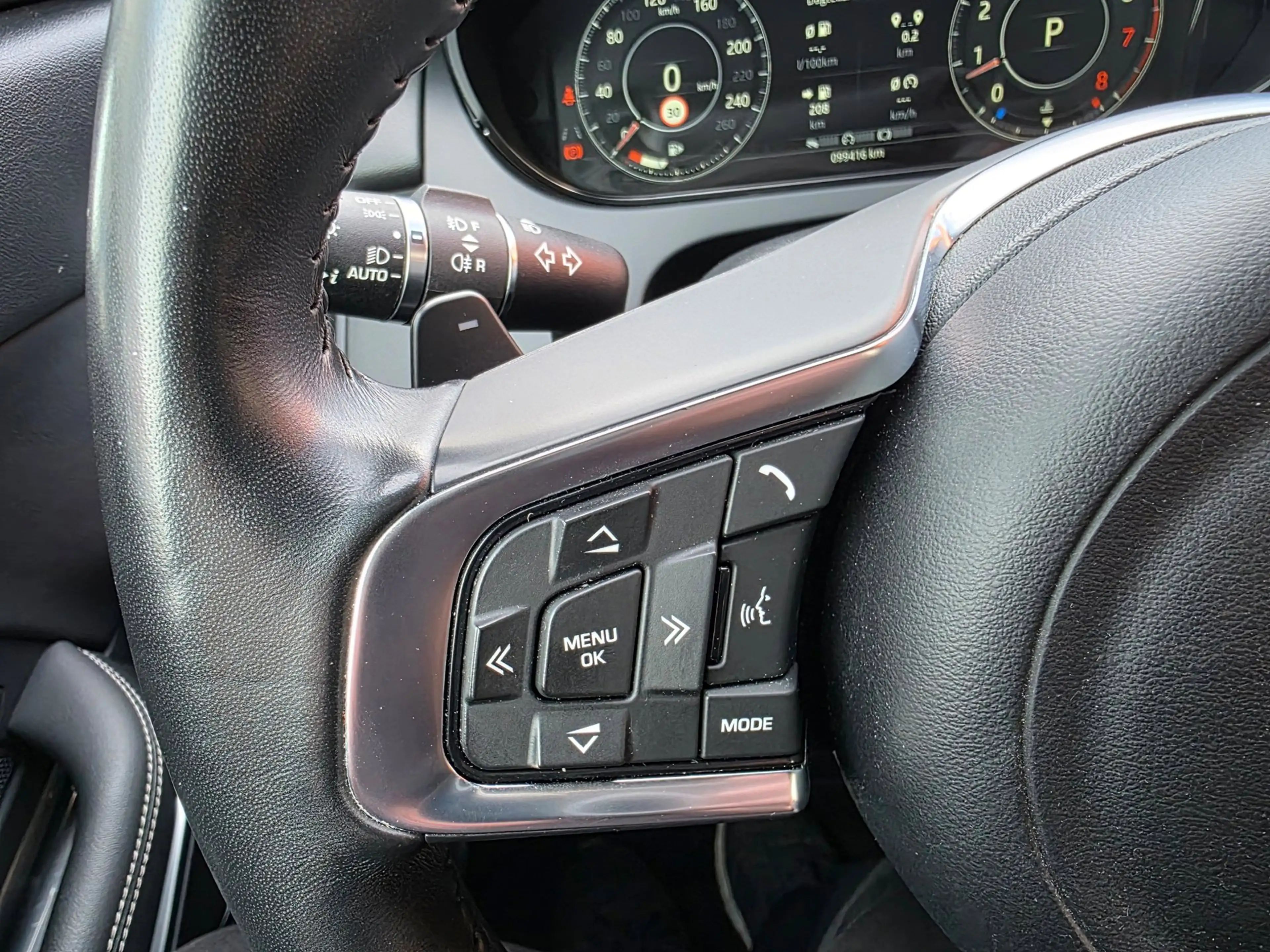 Jaguar E-Pace 2.0 P250 AWD R-Dynamic S Automaat BJ.2018 / Navi / — photo 20