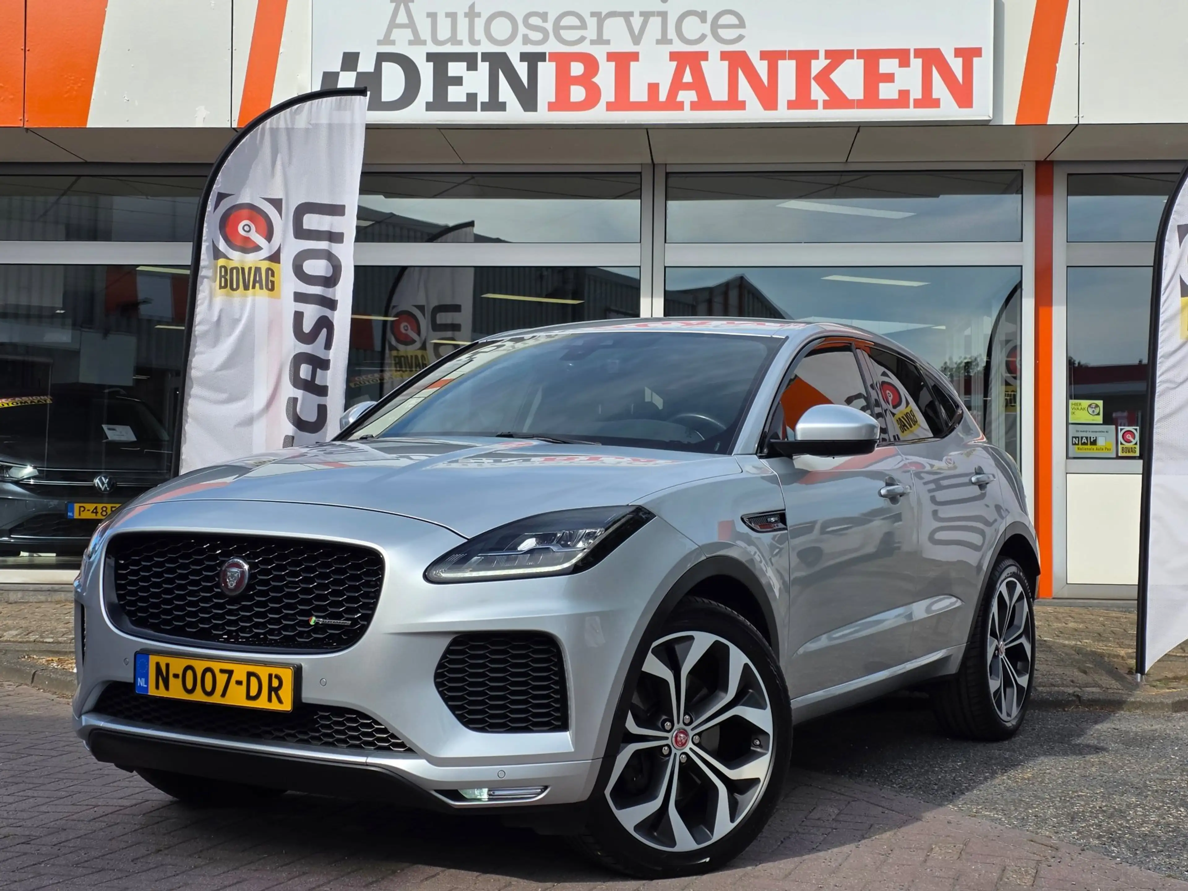 Jaguar E-Pace 2.0 P250 AWD R-Dynamic S Automaat BJ.2018 / Navi /