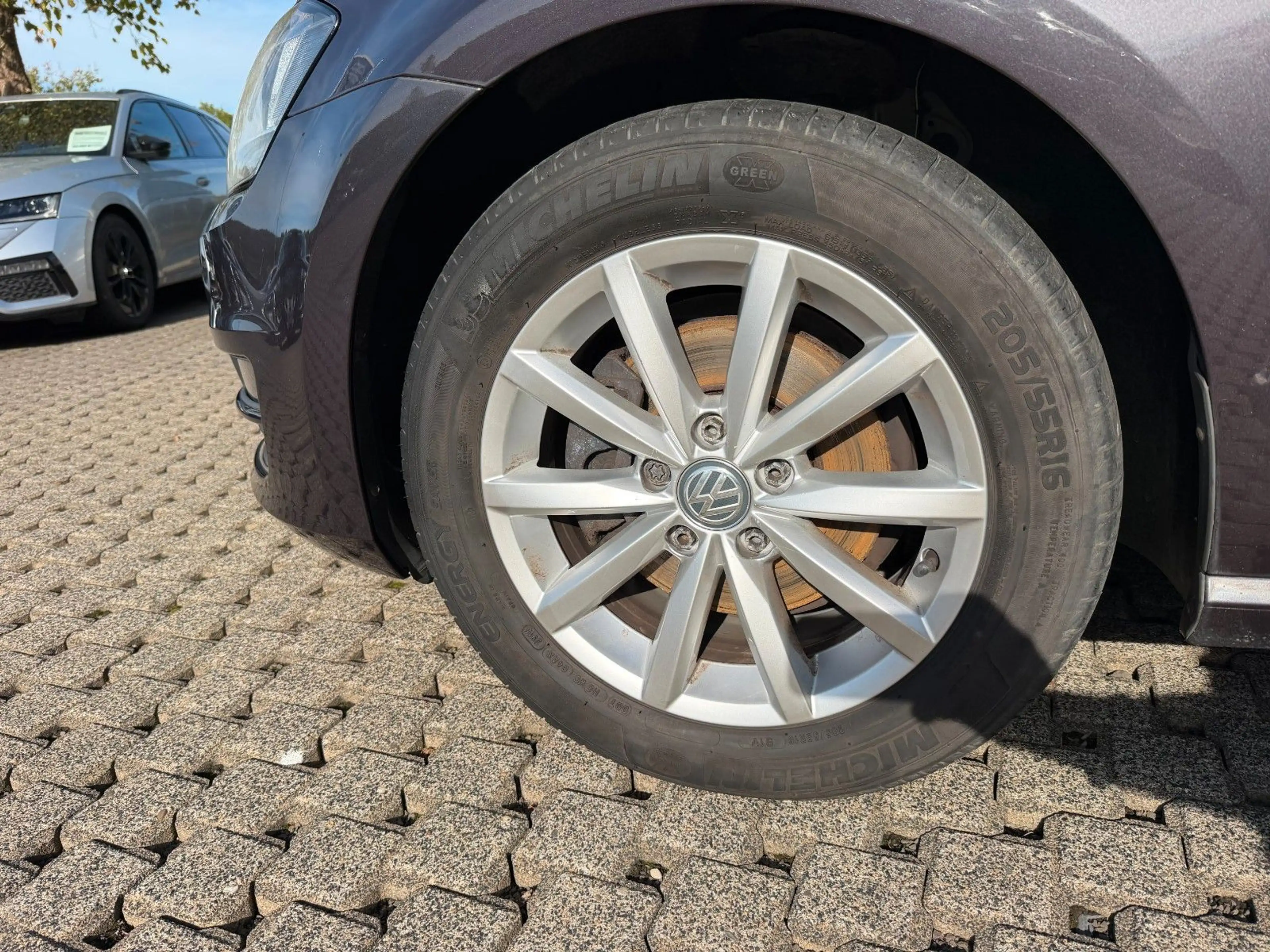 Volkswagen Golf VII Lim. Lounge BMT Bi-Xenon+Navi — photo 7