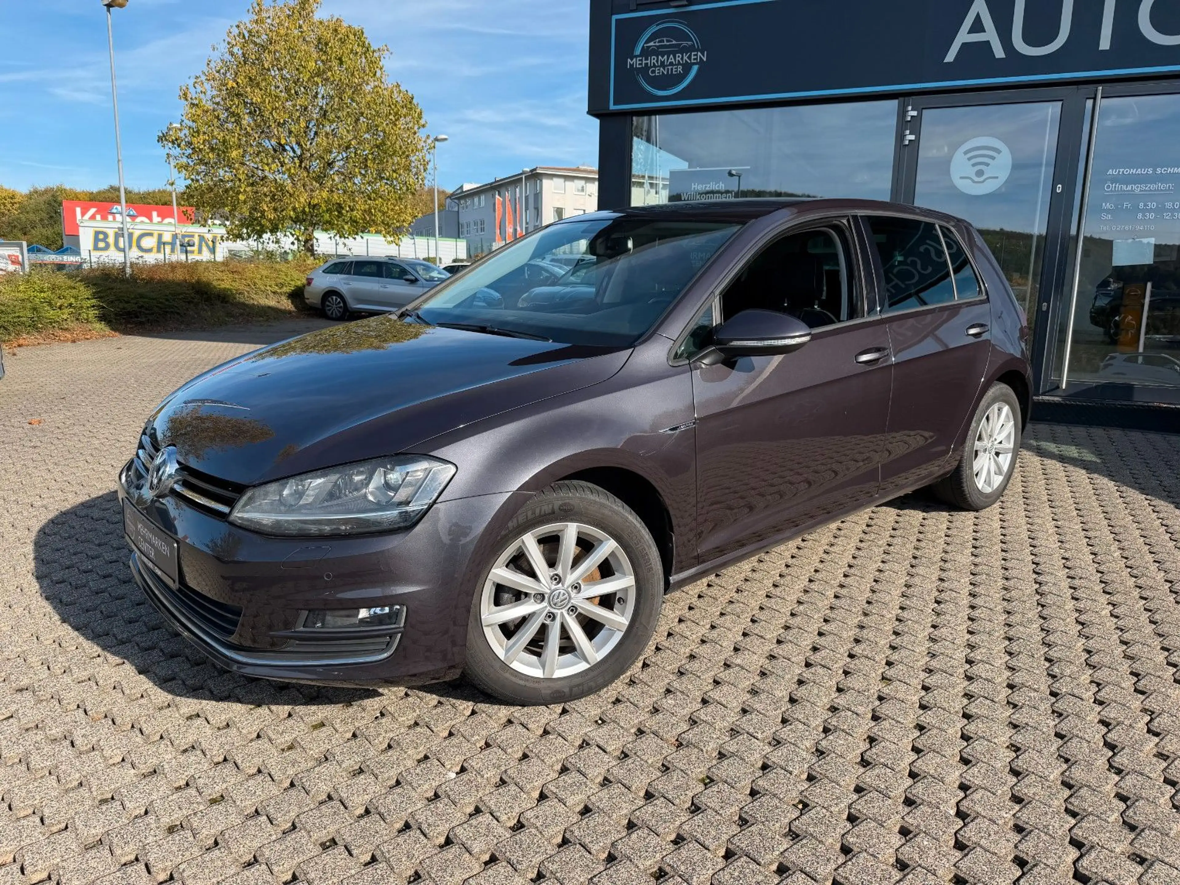 Volkswagen Golf VII Lim. Lounge BMT Bi-Xenon+Navi