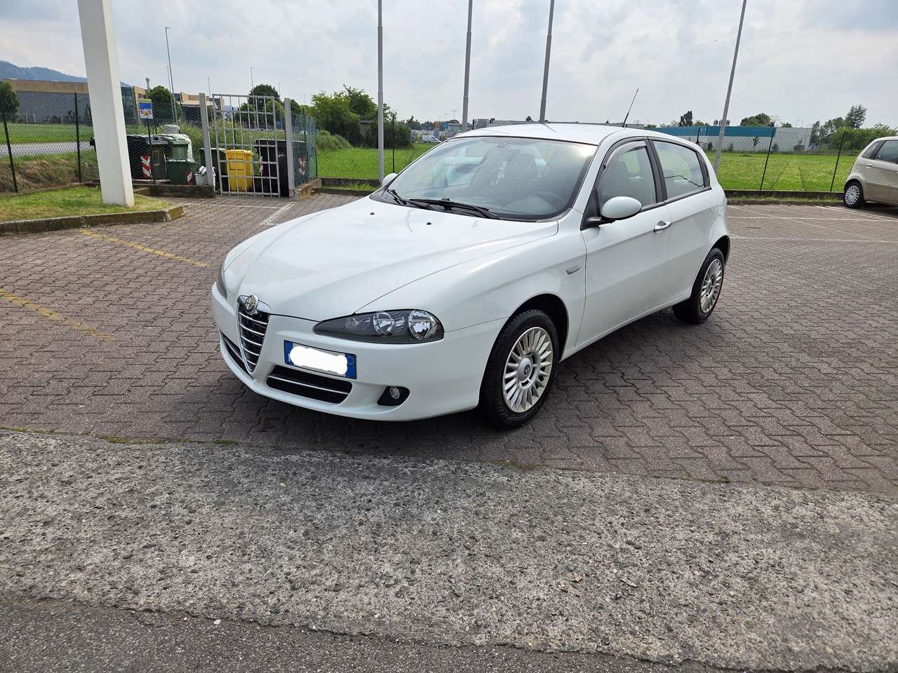 Alfa Romeo 147 5p 1.6 ts 16v Progression c/CL 105cv