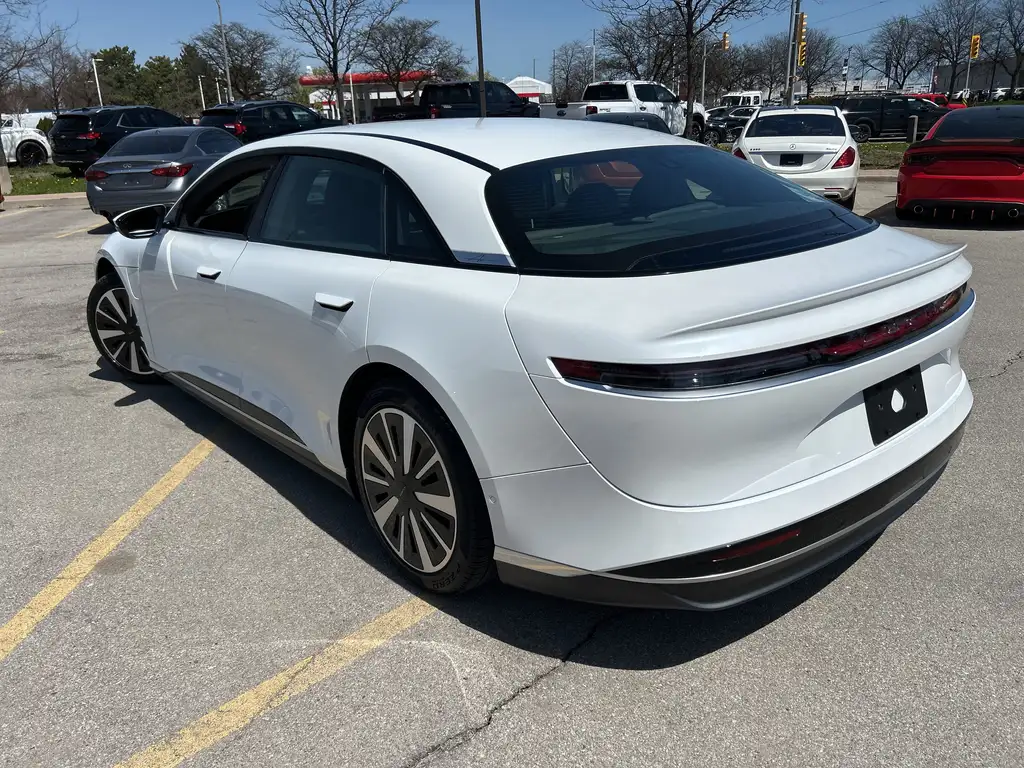Lucid Air 2024 photo 5