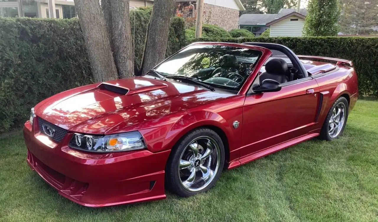 2004 Ford Mustang