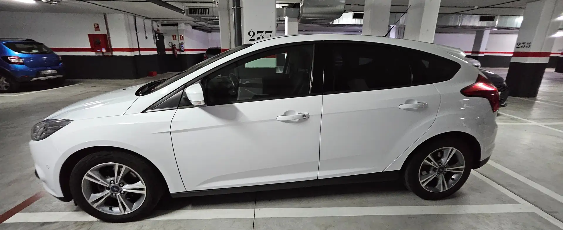 Ford Focus Focus Sb.1.0 Ecoboost Auto-S Blanco - 1
