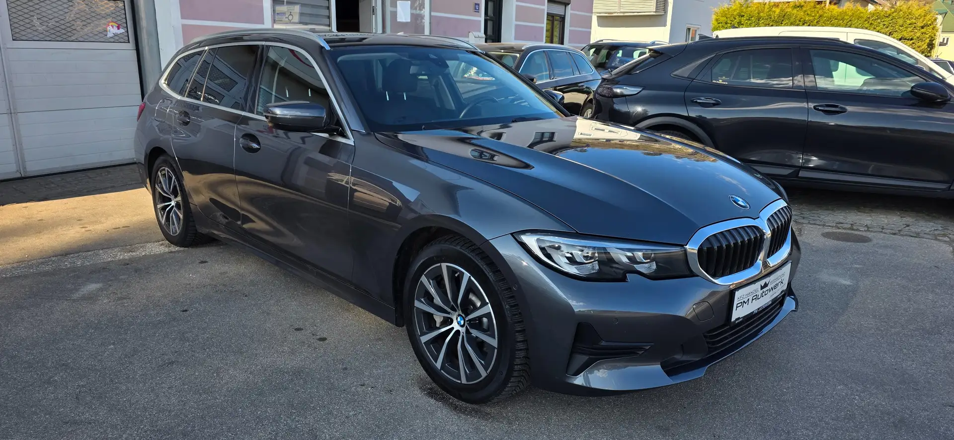 BMW 330 Advantage PHEV Touring Aut. *Erstbesitz*AHK*Leder* Grau - 2