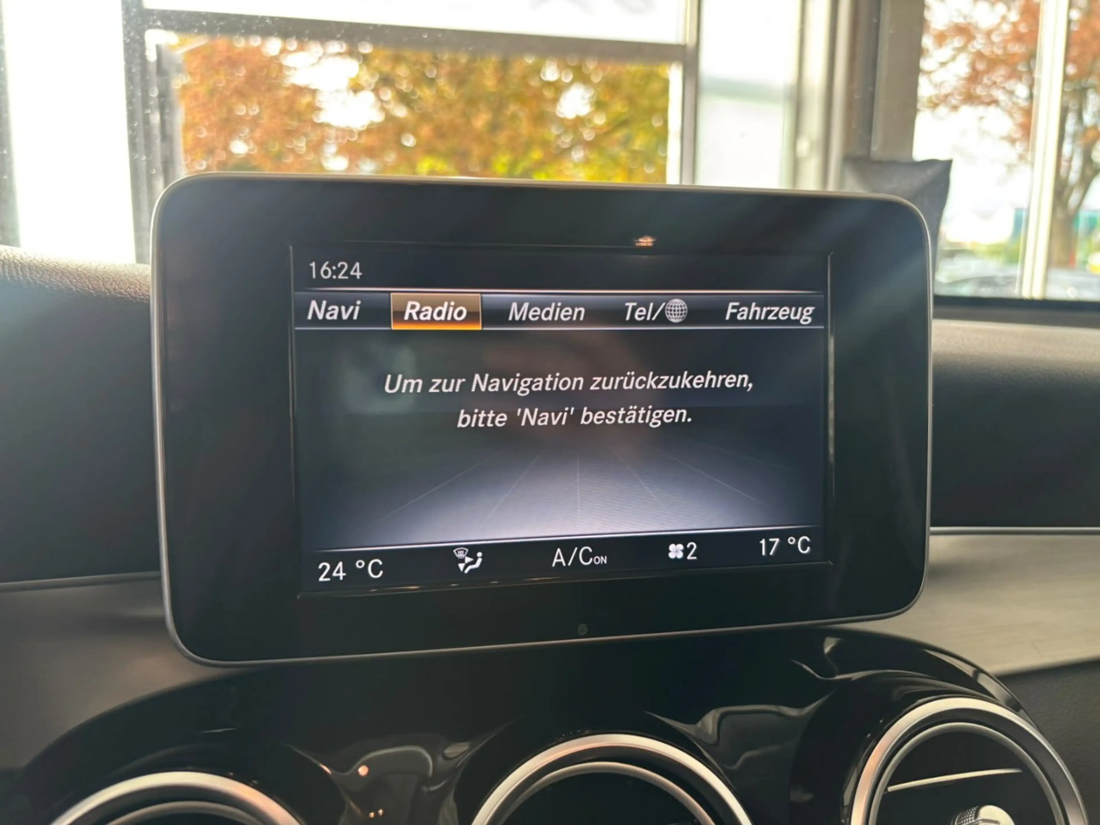 Mercedes-Benz GLC 220 d 4Matic AMG Line*AHK* — photo 34