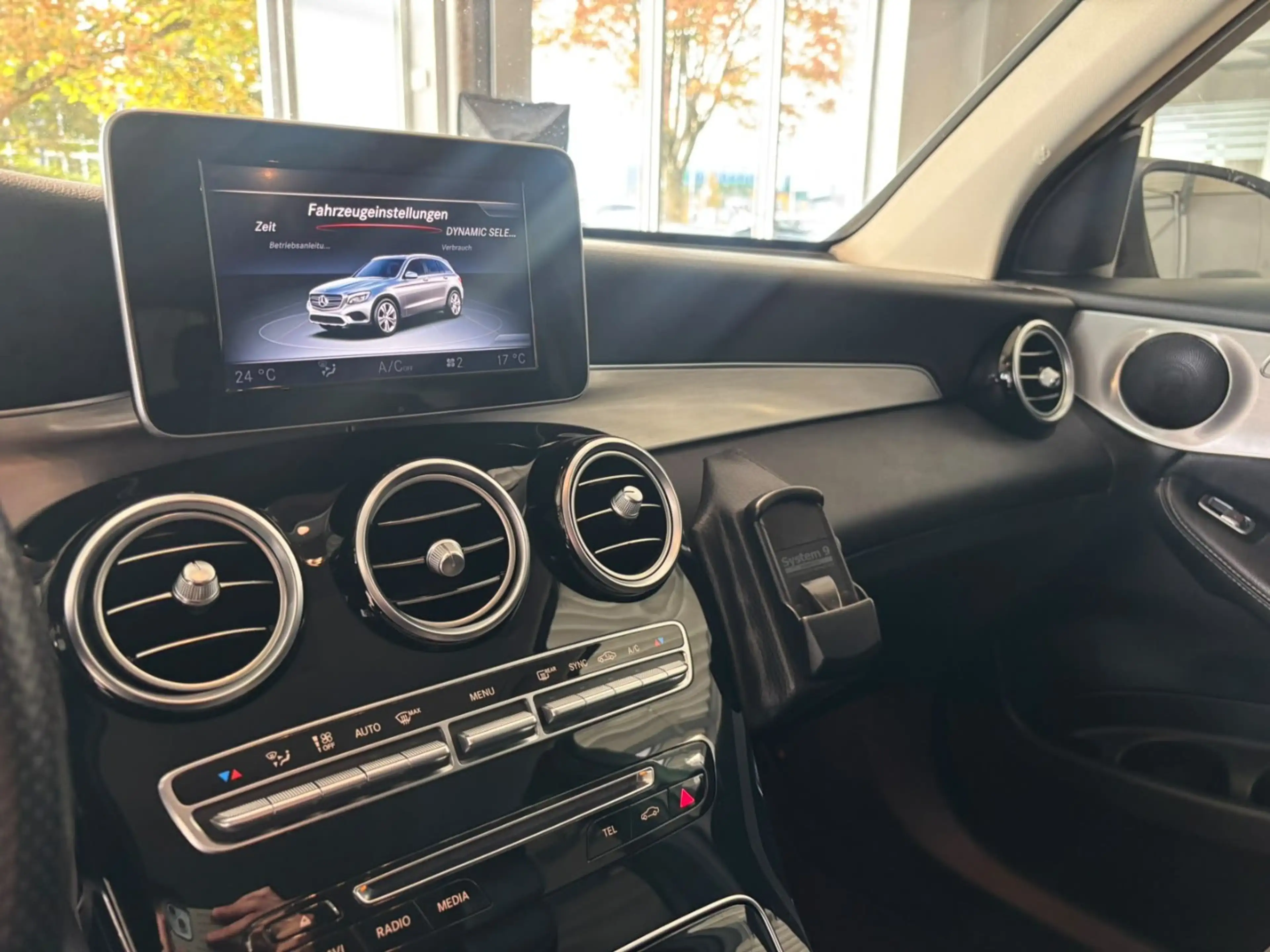 Mercedes-Benz GLC 220 d 4Matic AMG Line*AHK* — photo 26