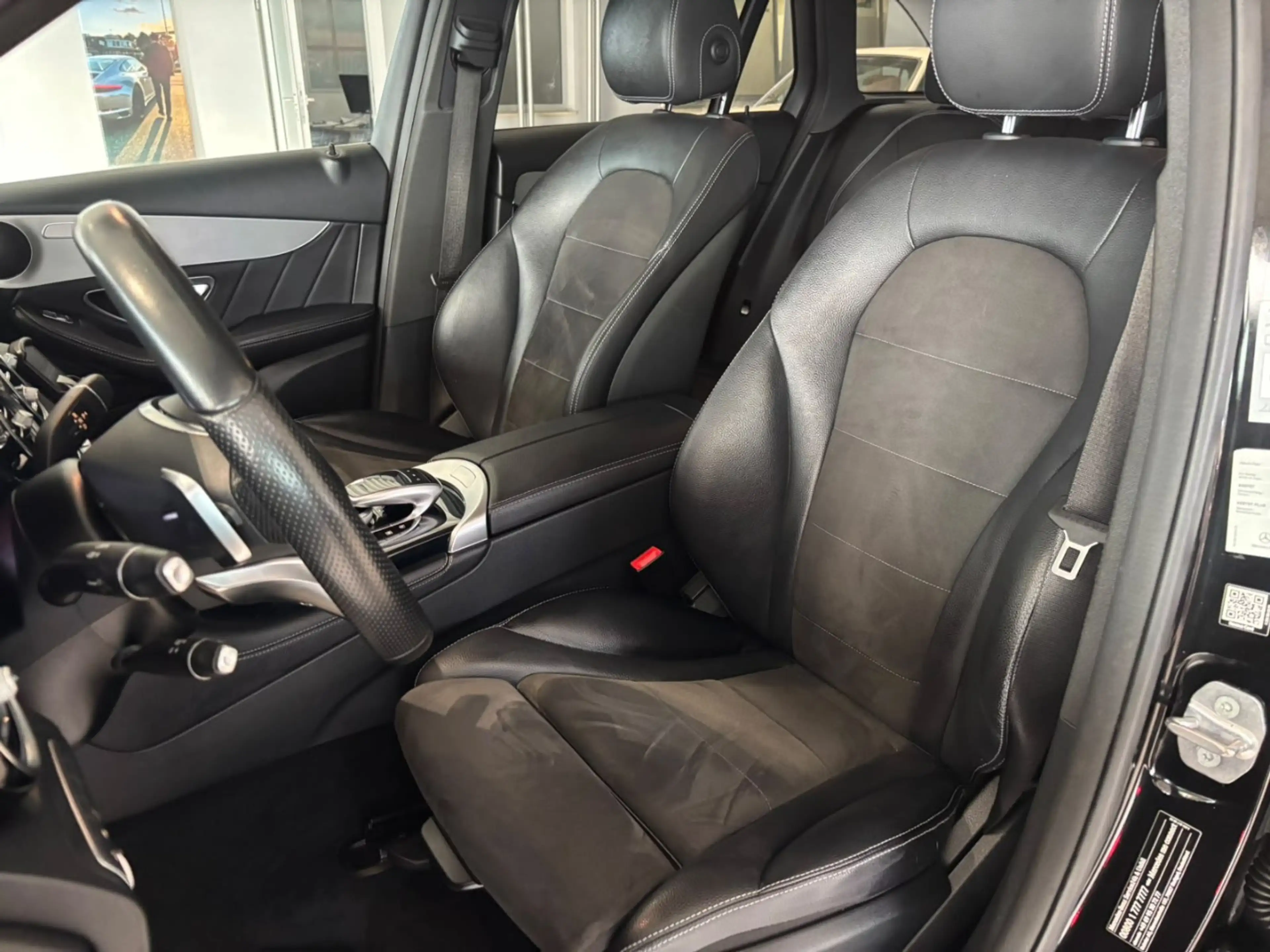 Mercedes-Benz GLC 220 d 4Matic AMG Line*AHK* — photo 18