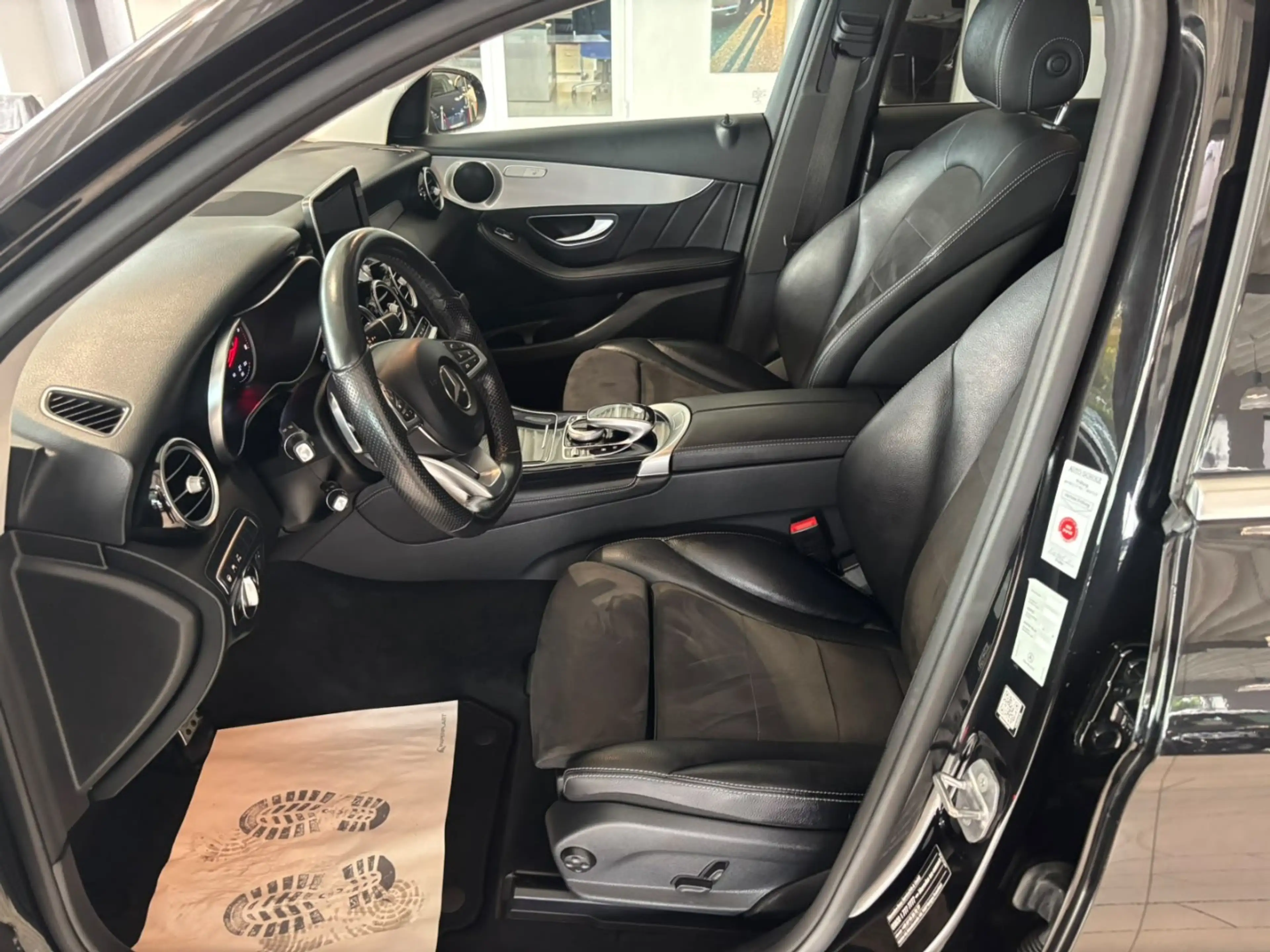 Mercedes-Benz GLC 220 d 4Matic AMG Line*AHK* — photo 13