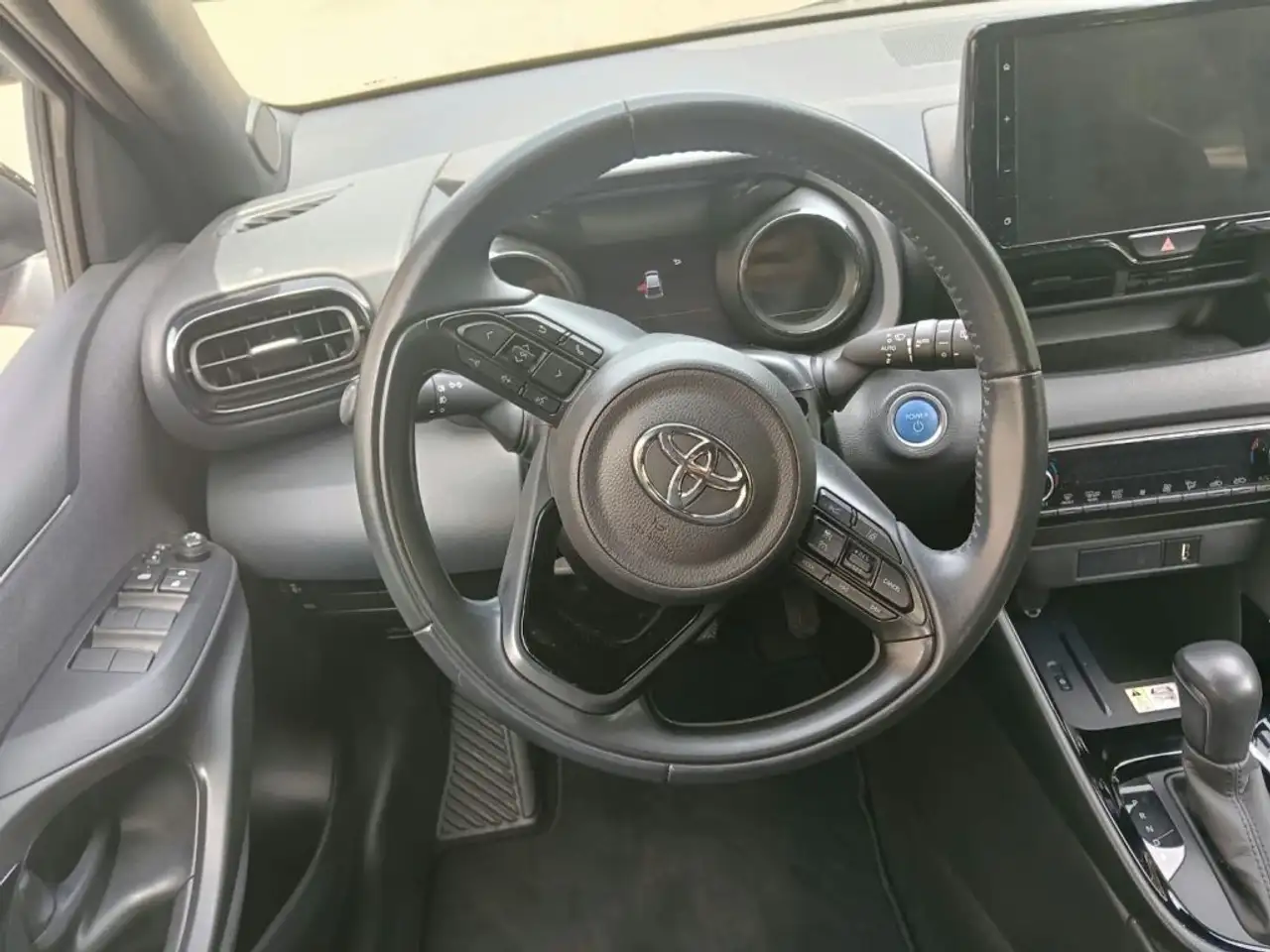 Toyota Yaris 1.5 Full Hybrid 5 P. STYLE garanzia toyota 04/2037, миниатюра 8