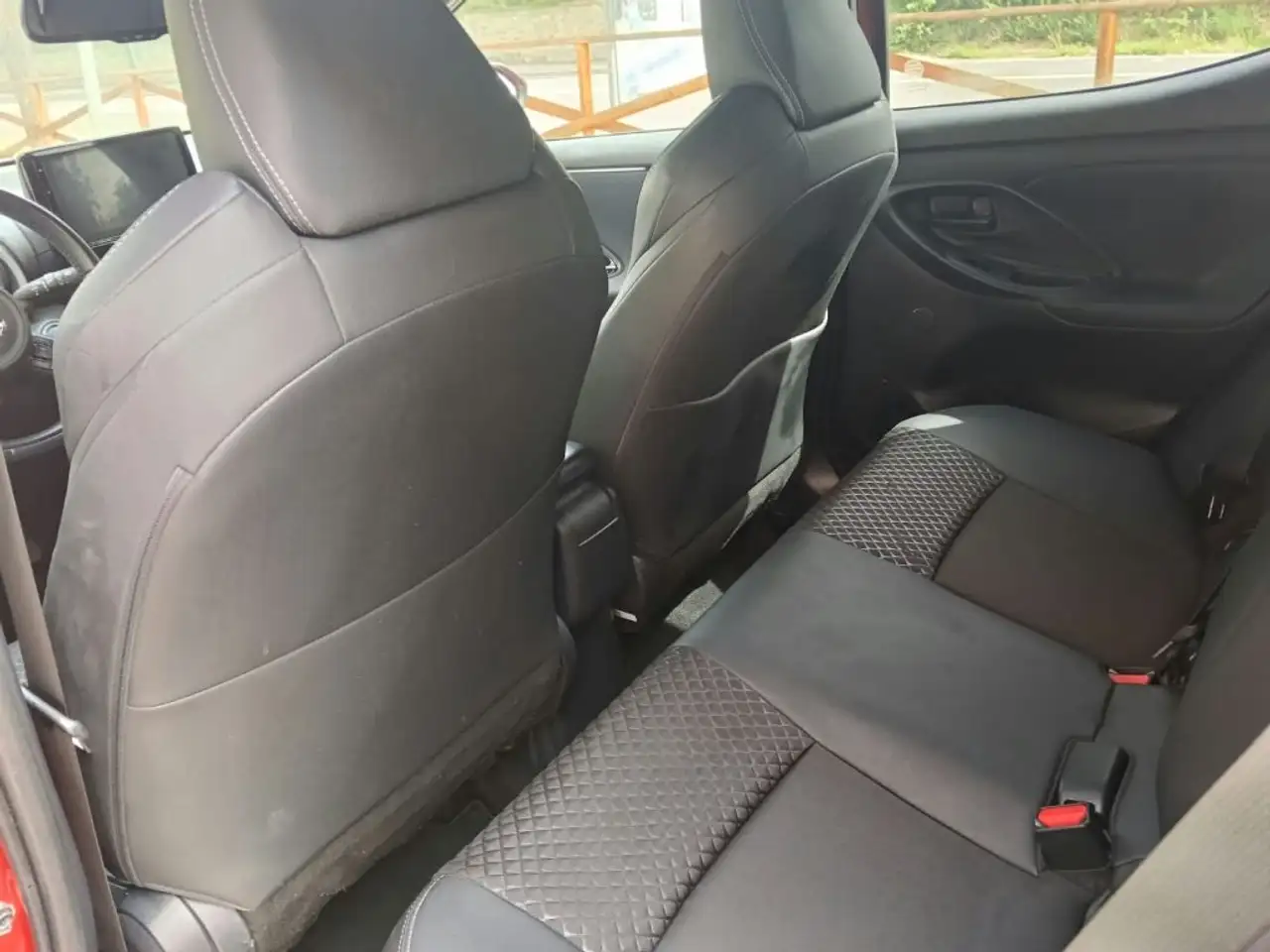 Toyota Yaris 1.5 Full Hybrid 5 P. STYLE garanzia toyota 04/2037, миниатюра 15