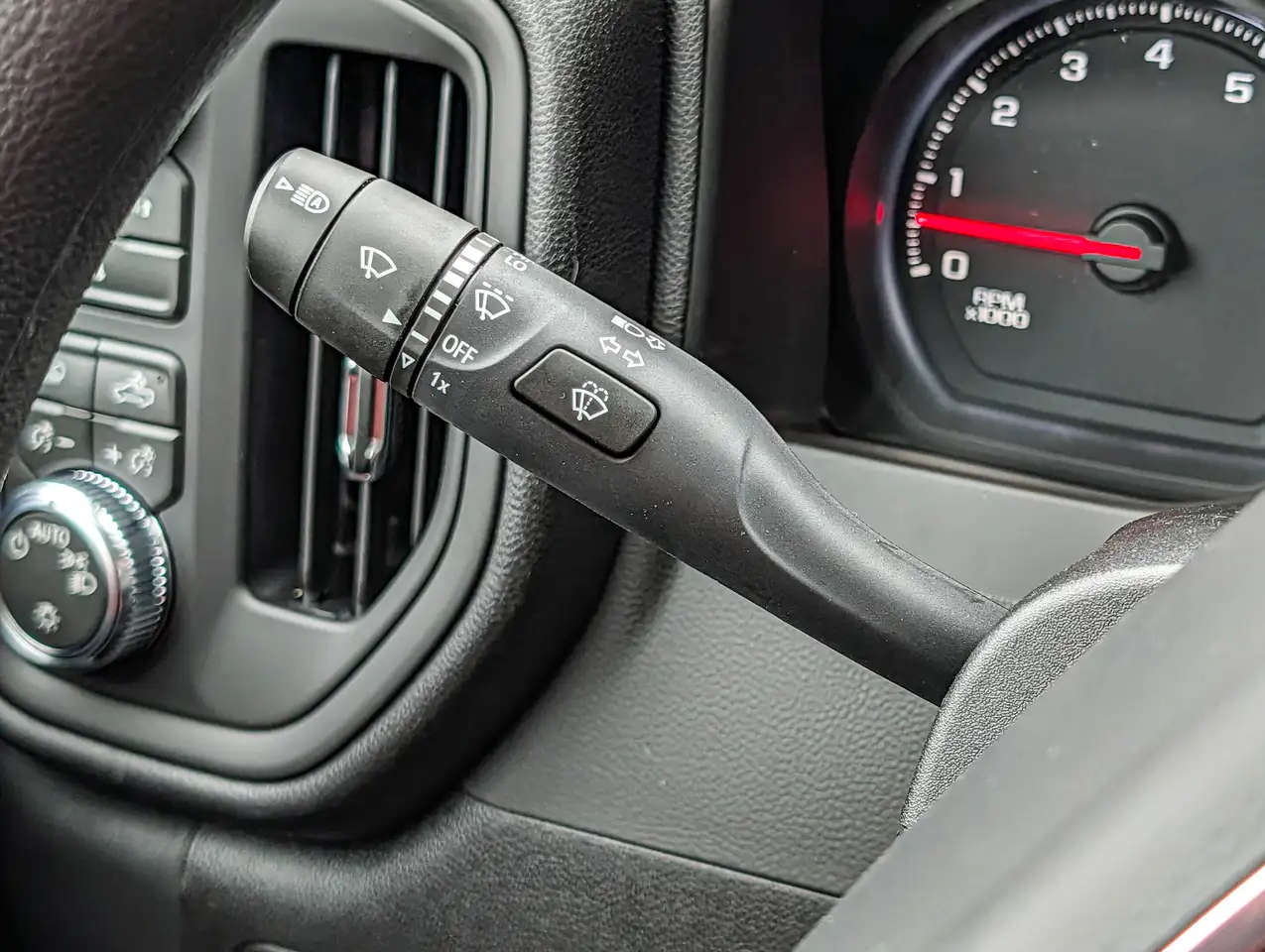 GMC Sierra 2500HD снимка GMC Sierra 2500HD