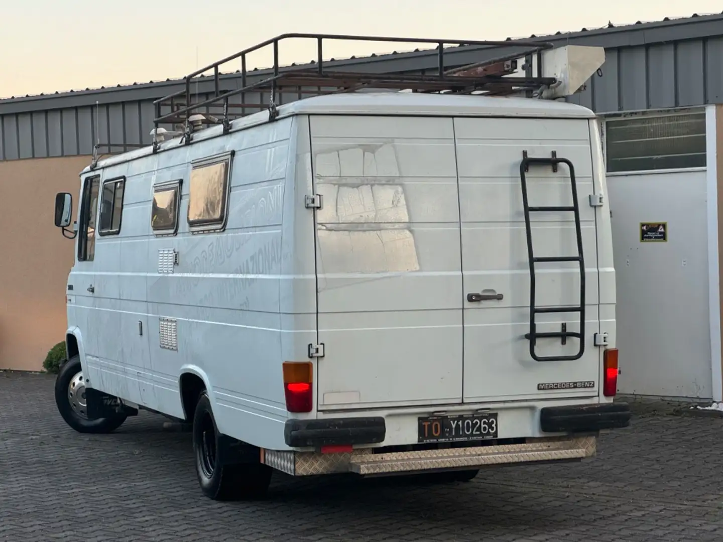 Mercedes-Benz DÜDO L 508 D 90TKM WOHNMOBIL Blanc - 2