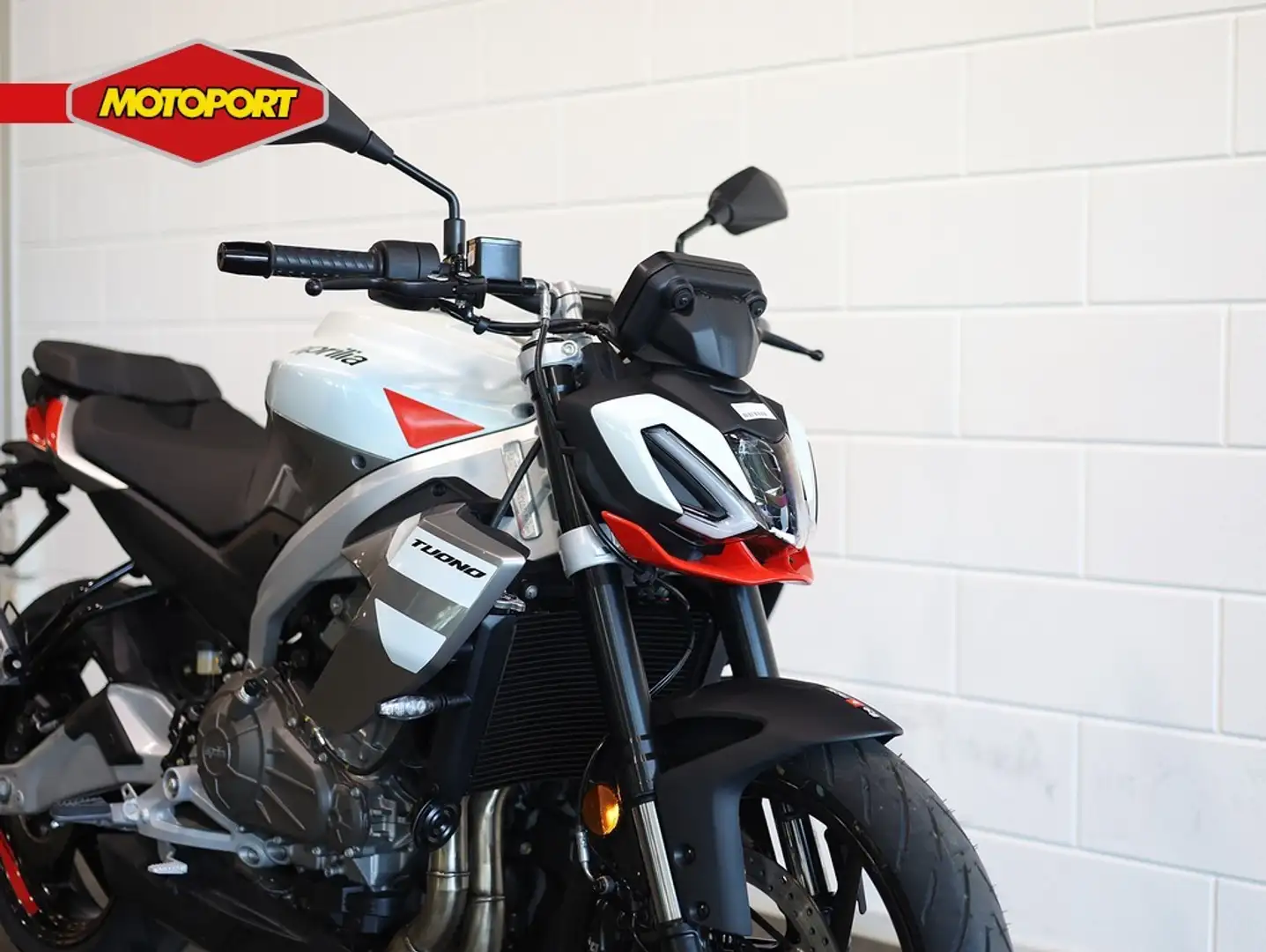 Aprilia Tuono 457 Negru - 2