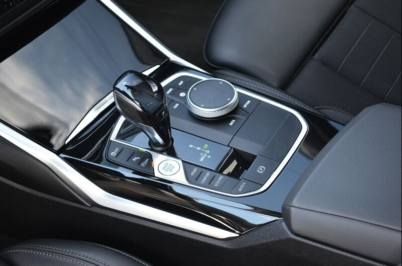 BMW 318 i Touring Sport Line LiveCptPlus.Pano.LED.HiF — photo 13