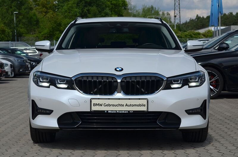 BMW 318 i Touring Sport Line LiveCptPlus.Pano.LED.HiF — photo 3