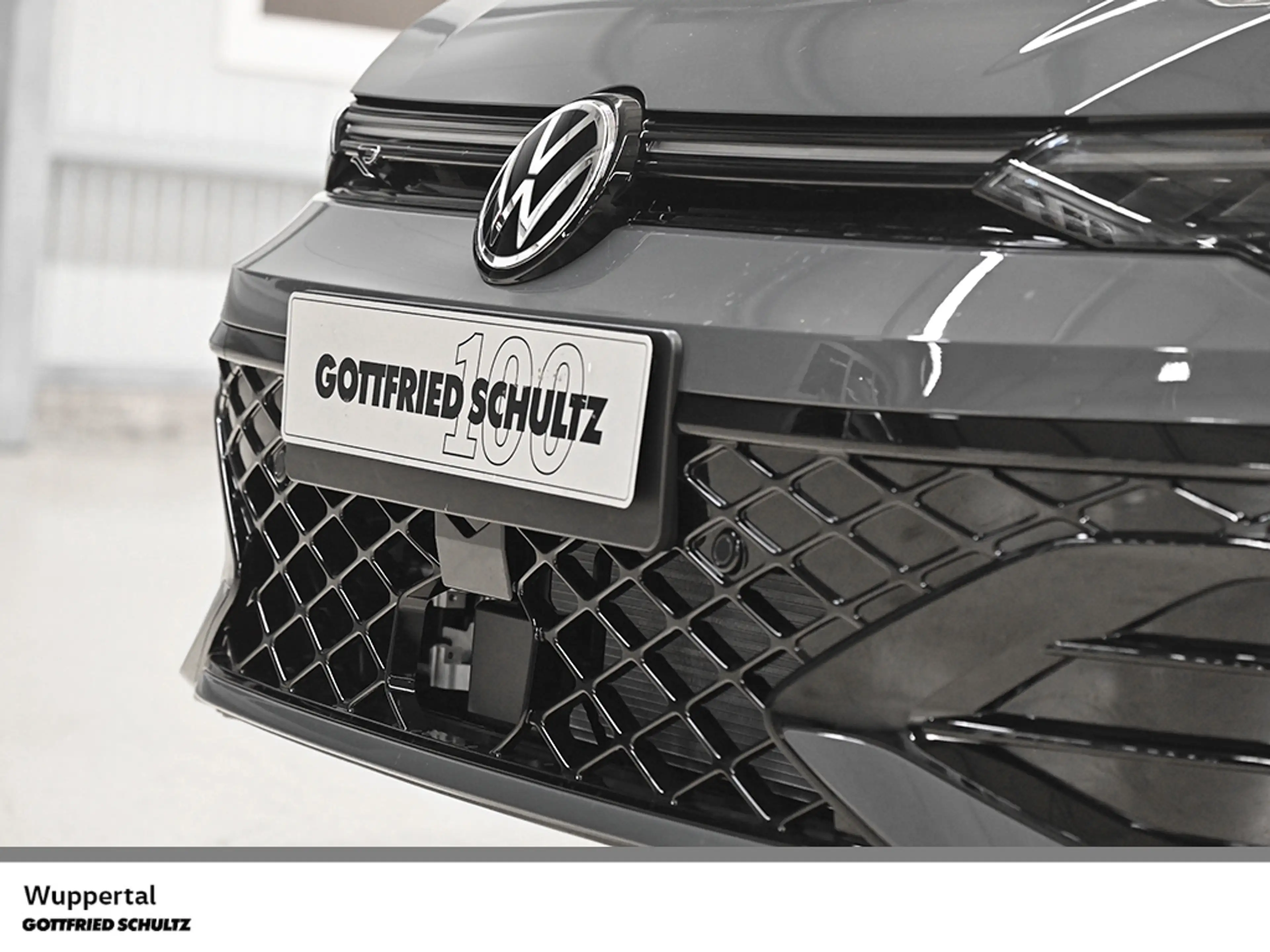 Volkswagen Golf R -Line 2.0 TDI DSG AHK NAVI KAMERA — photo 6