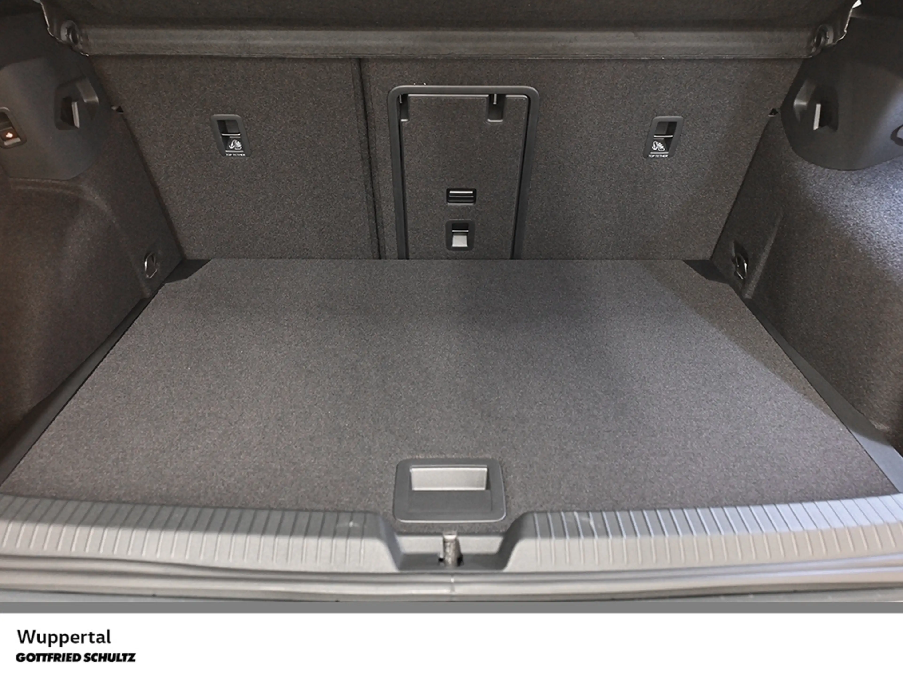 Volkswagen Golf R -Line 2.0 TDI DSG AHK NAVI KAMERA — photo 8