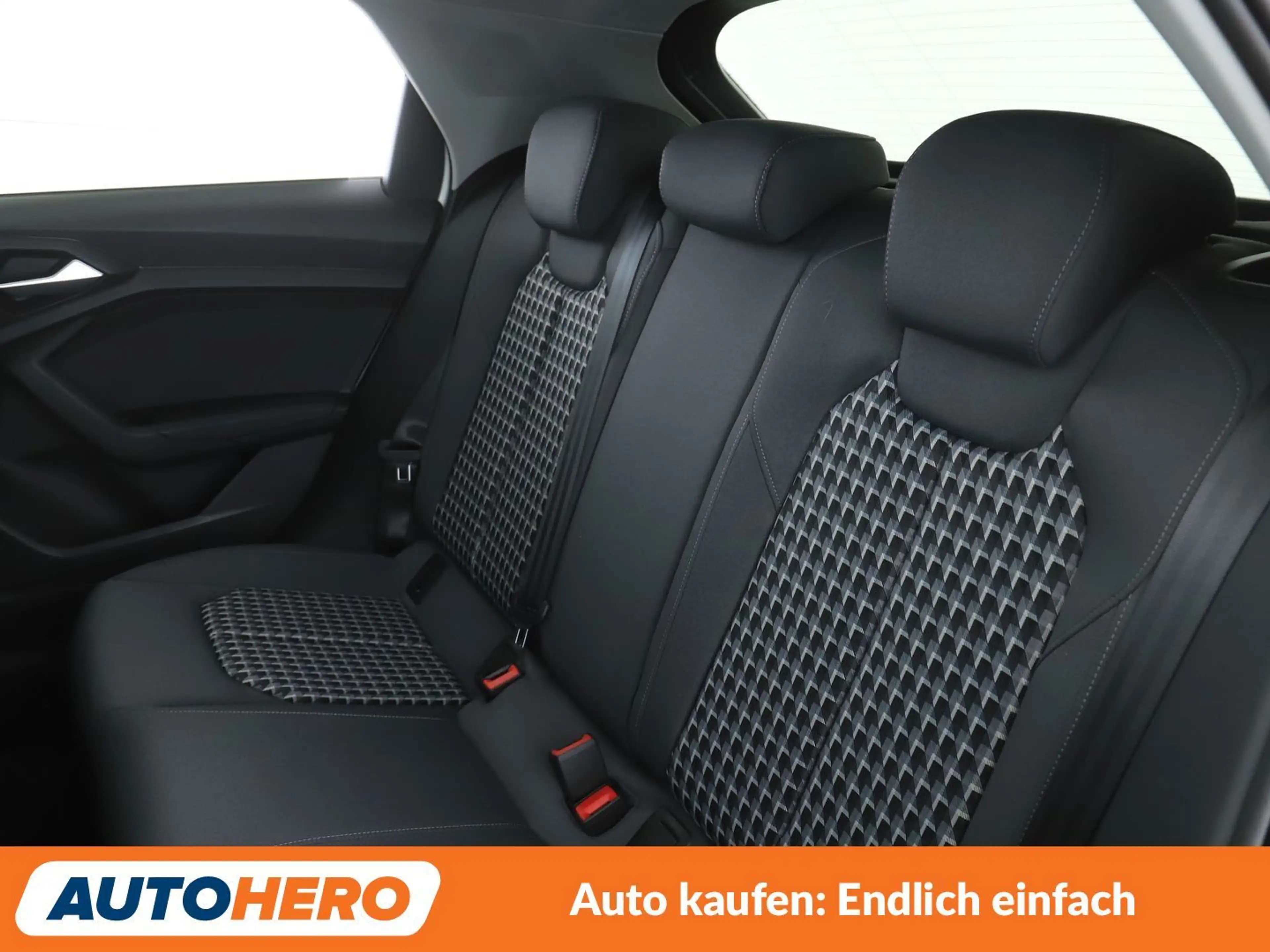 Audi A1 30 TFSI advanced Aut.*NAVI*LED*TEMPO*PDC* — photo 14