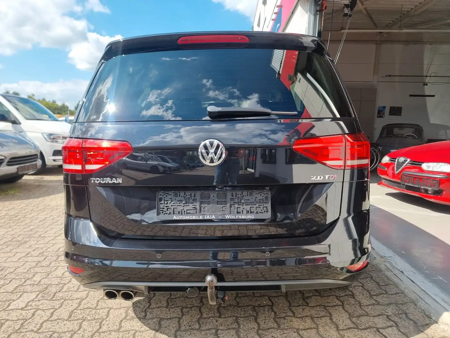 Volkswagen Touran 2.0 TDI  Highline /AHK/Scheckheft/LED/Nav Schwarz - 2
