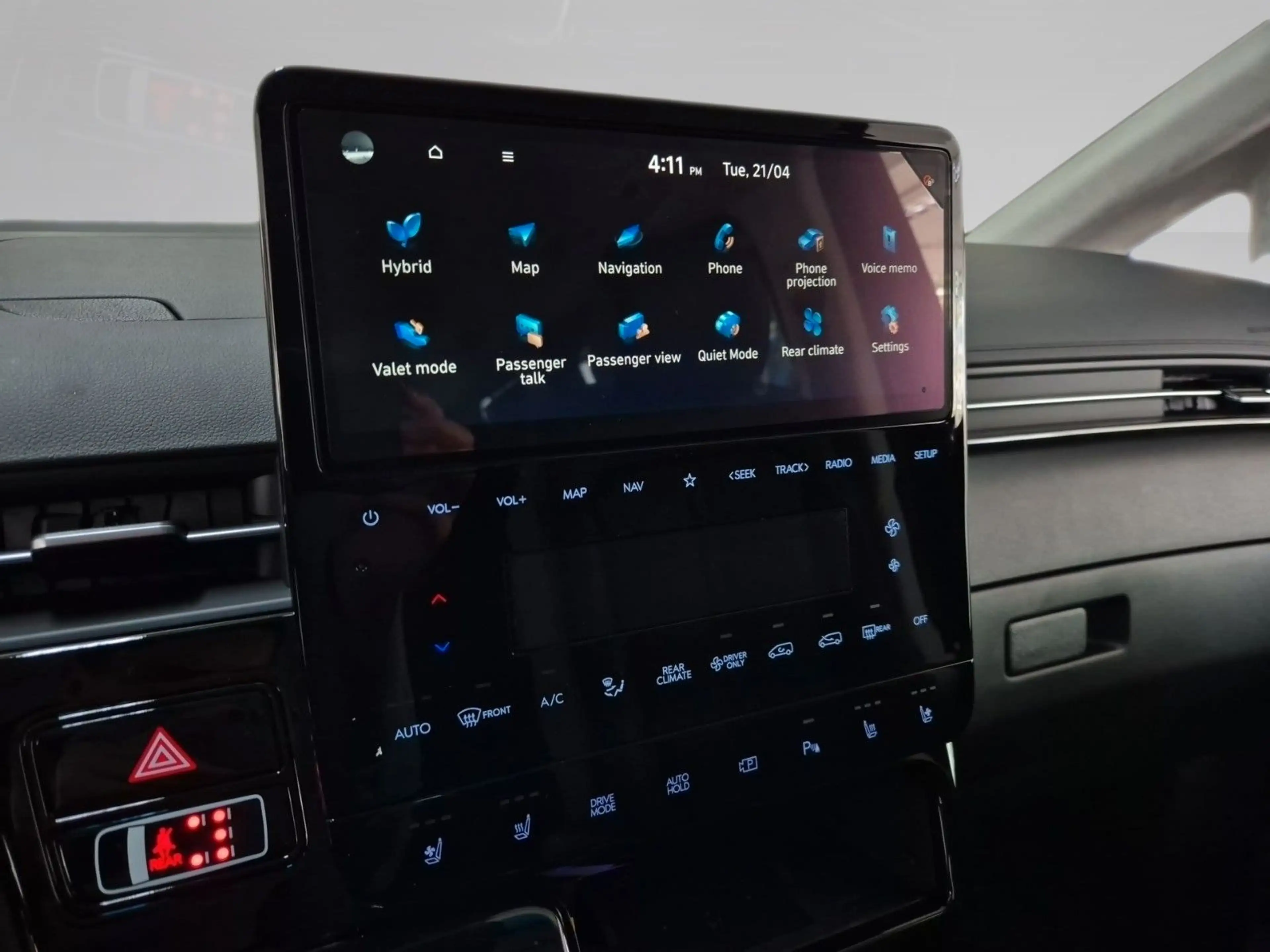 Hyundai STARIA Signature Hybrid*BOSE*SzBL*360*LEDER* — photo 8